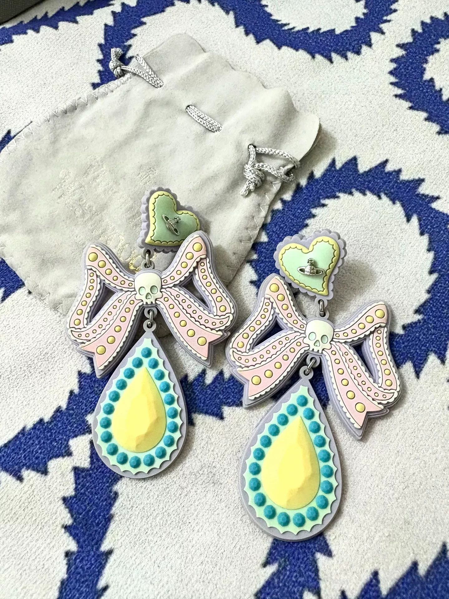 Vivienne Westwood Vivienne Westwood Nana Drop Pearl Earrings 25th