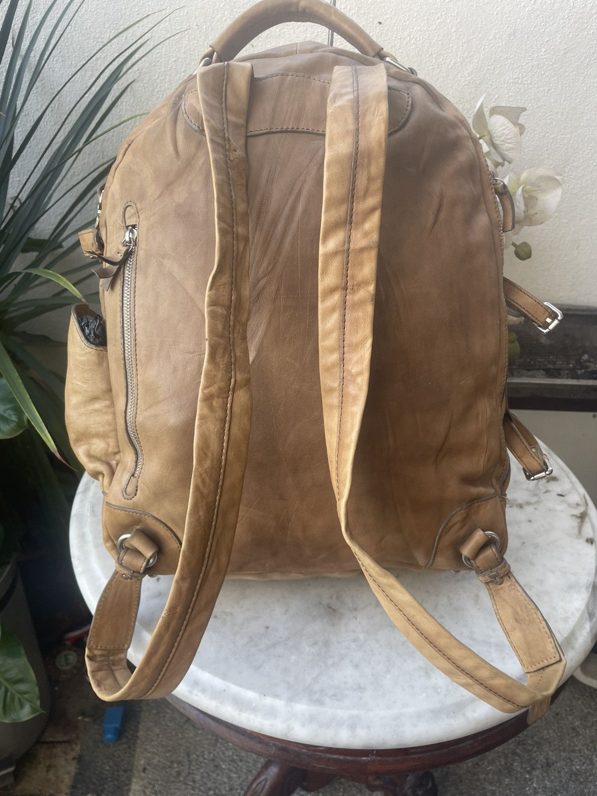 Leather Authentic Italian designer Leather Backpack Size ONE SIZE - 2 Thumbnail