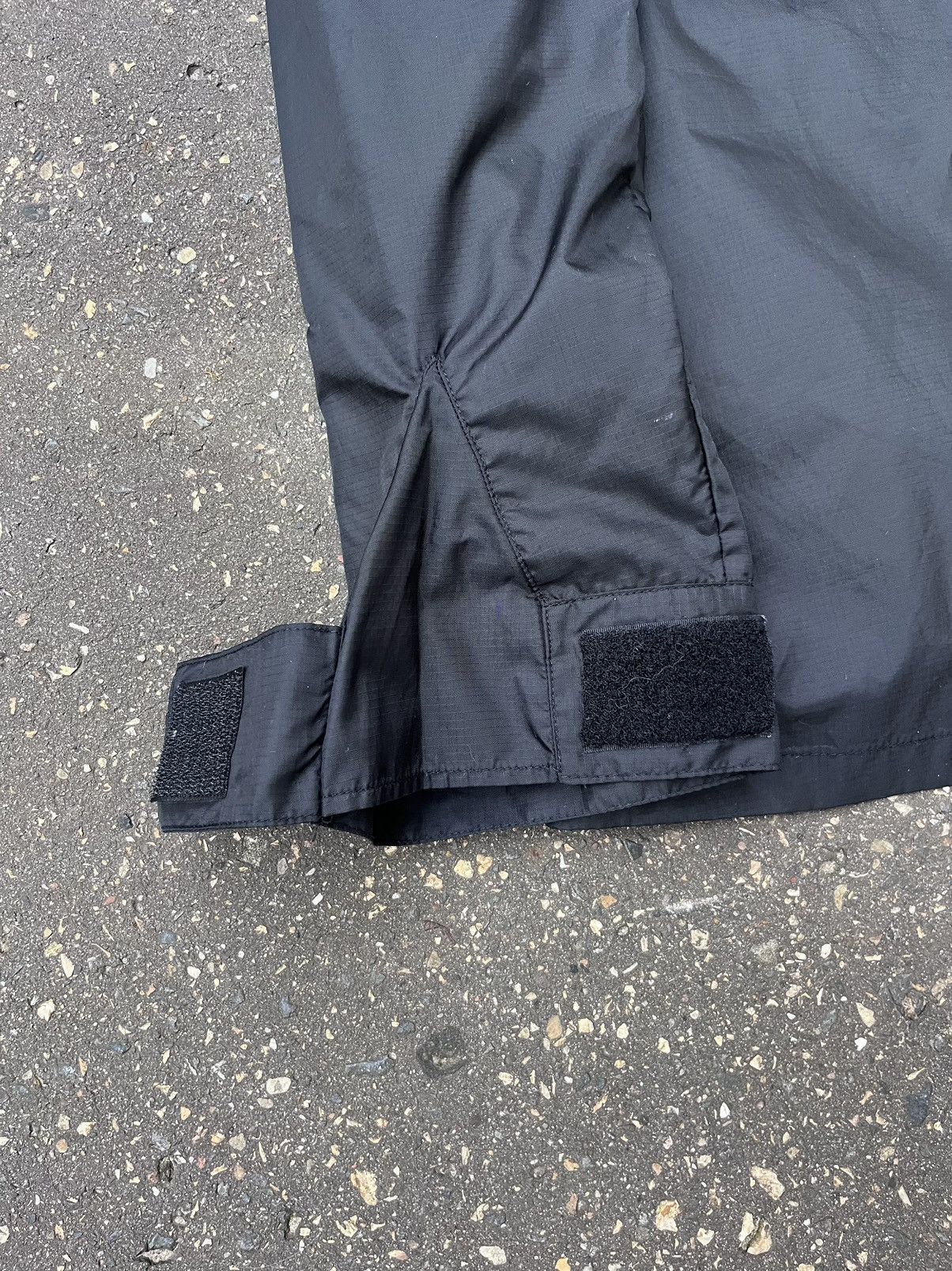 Errolson Hugh 90s Sabotage by Errlson Hugh Japan Rave DJ Waterproof Jacket Size US L / EU 52-54 / 3 - 9 Thumbnail
