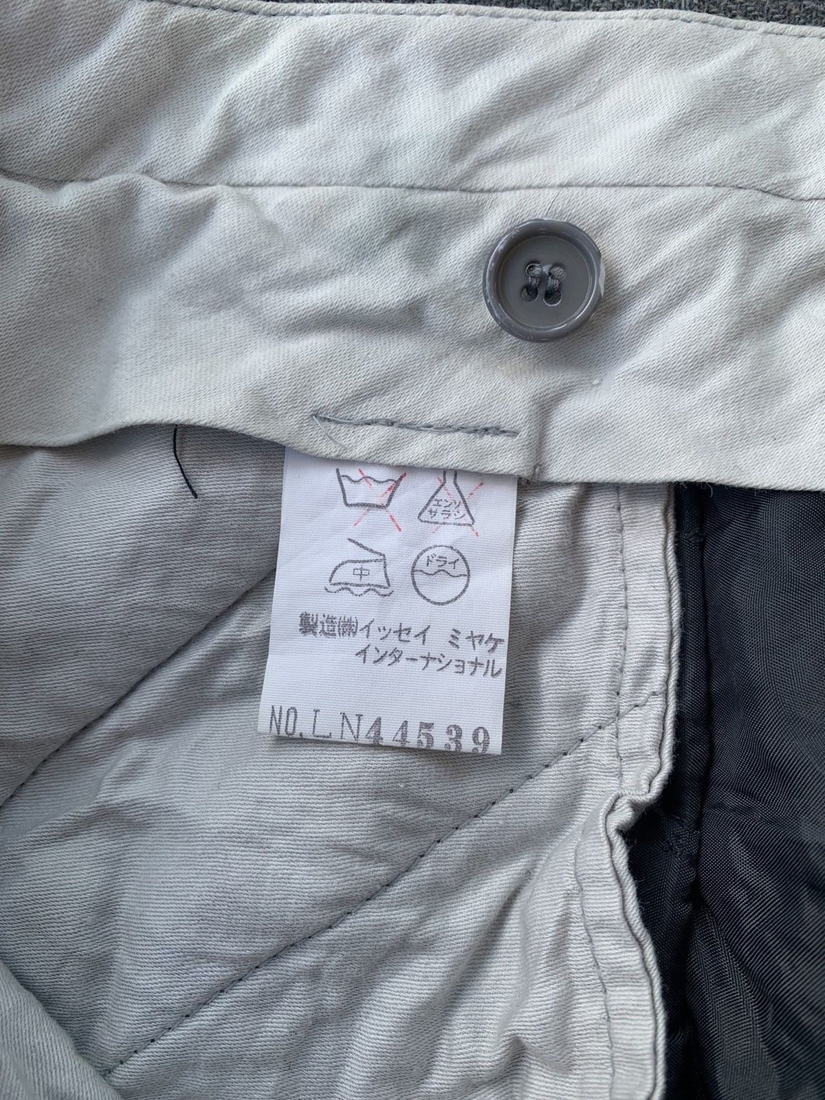 Issey Miyake Issey Miyake Wool Pants Size US 28 / EU 44 - 4 Thumbnail
