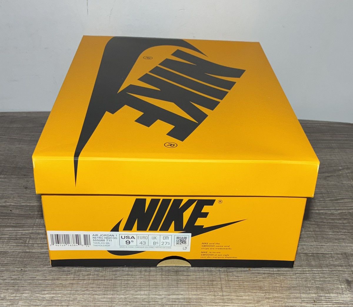 Jordan Brand Size 9.5 - Air Jordan 1 Retro High OG Taxi Size US 9.5 / EU 42-43 - 6 Thumbnail