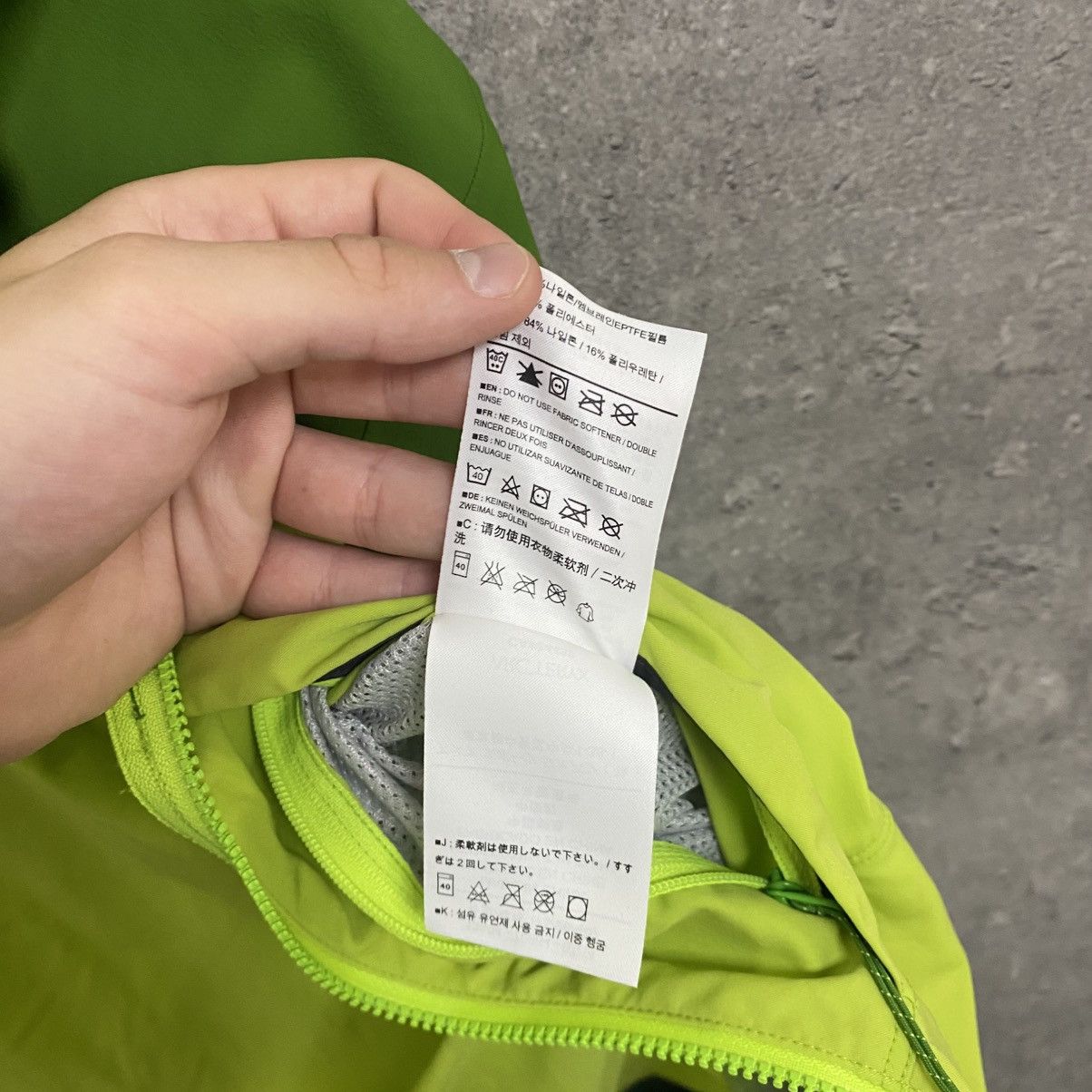 Arc'teryx Vintage Arcteryx GoreTex Jacket Size US S / EU 44-46 / 1 - 18 Thumbnail