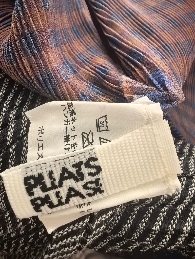 Issey Miyake Issey Miyake size:3 Purple round dark checkered top Size M / US 6-8 / IT 42-44 - 3 Thumbnail