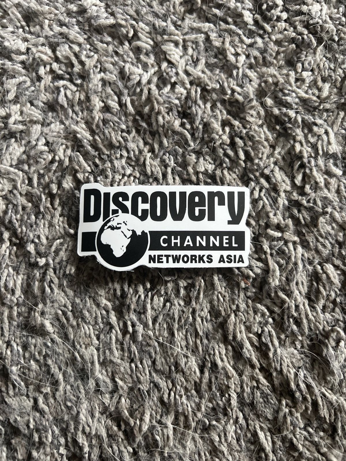 Hypebeast × Vintage Discovery Channel Networks Asia Sticker Size ONE SIZE - 1 Thumbnail