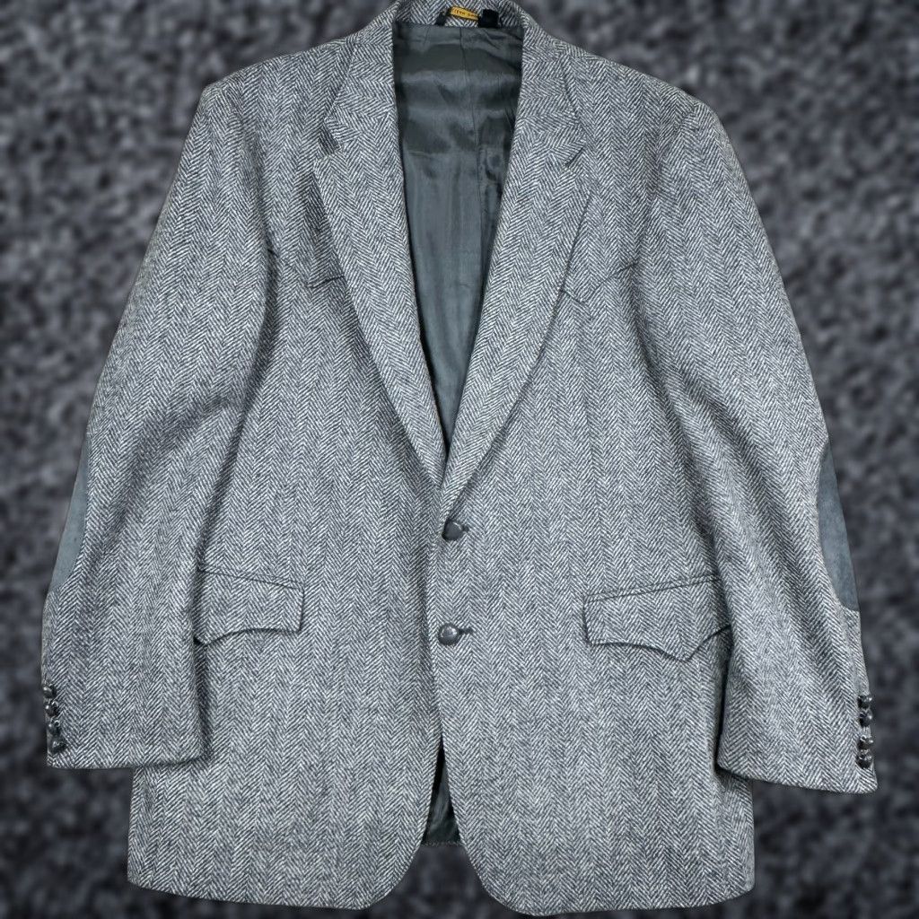 VINTAGE Farah Blazer Mens 46L Gray Herringbone Tweed Wool Long Single-Breasted Notch Lapel Four-Button Cuff Details Dry Clean Only Jacket Coat