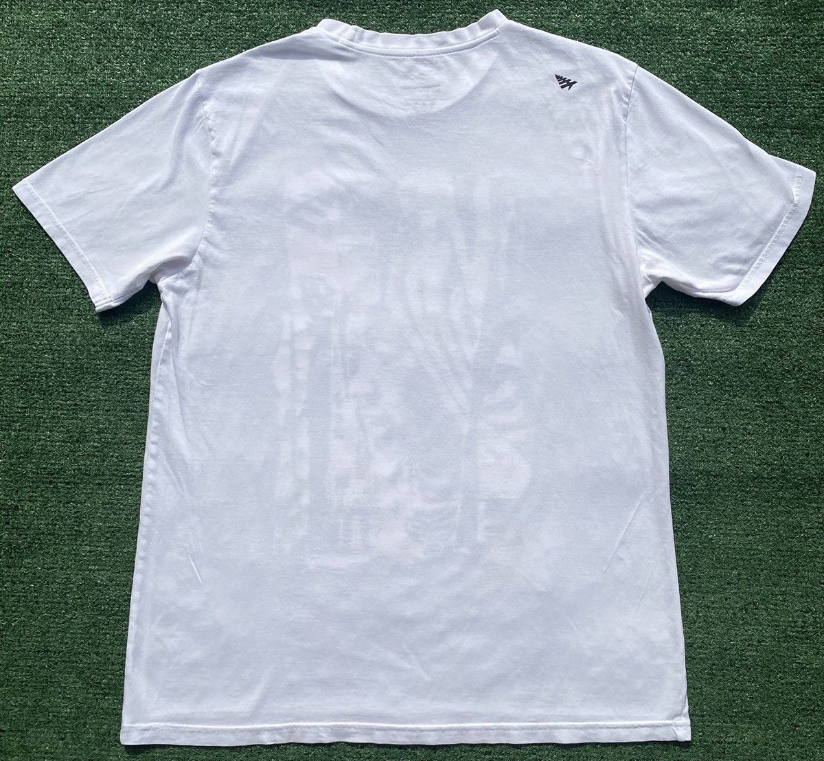 Paper Planes Rare Paper Planes Rebirth Photo Real Artwork T-shirt Mens L Size US L / EU 52-54 / 3 - 6 Thumbnail