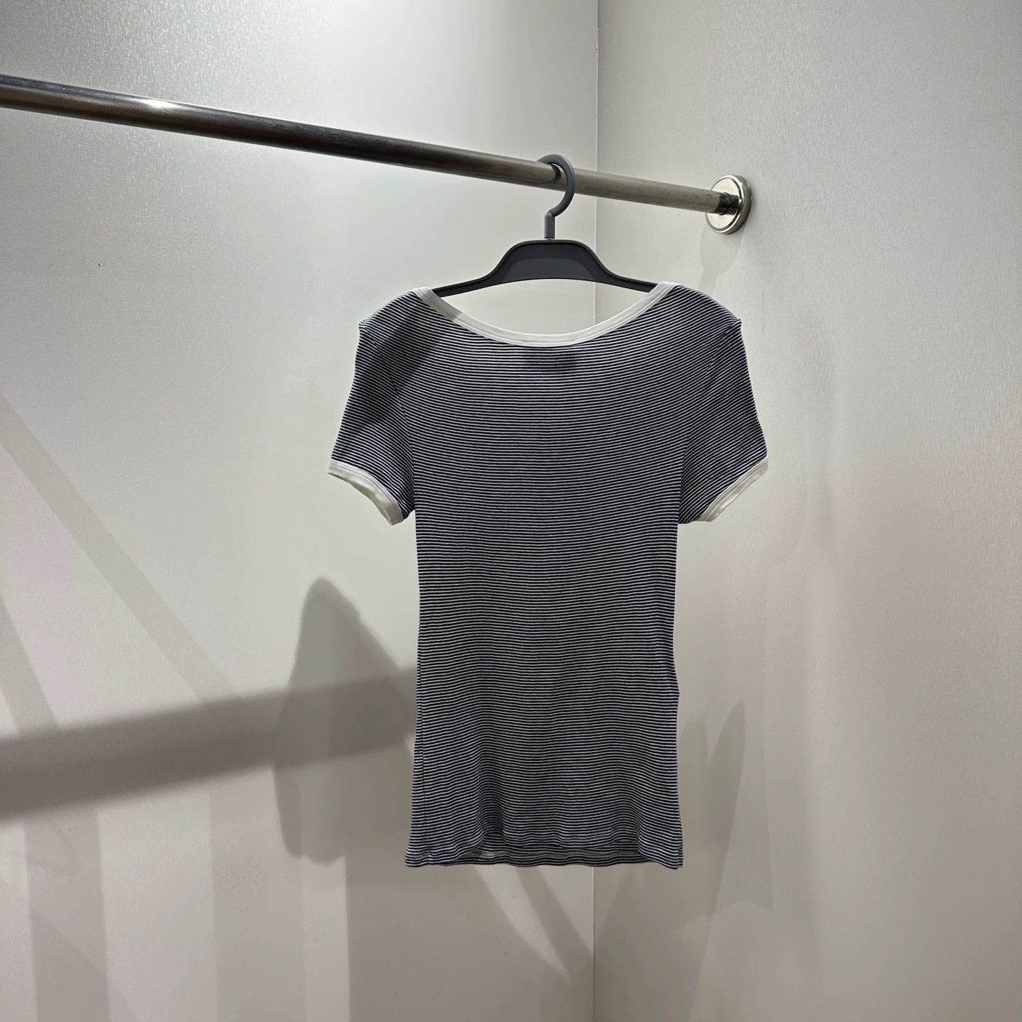 Miu Miu MIU MIU apr708 striped logo short tee XL cotton Size XL / US 12-14 / IT 48-50 - 2 Thumbnail