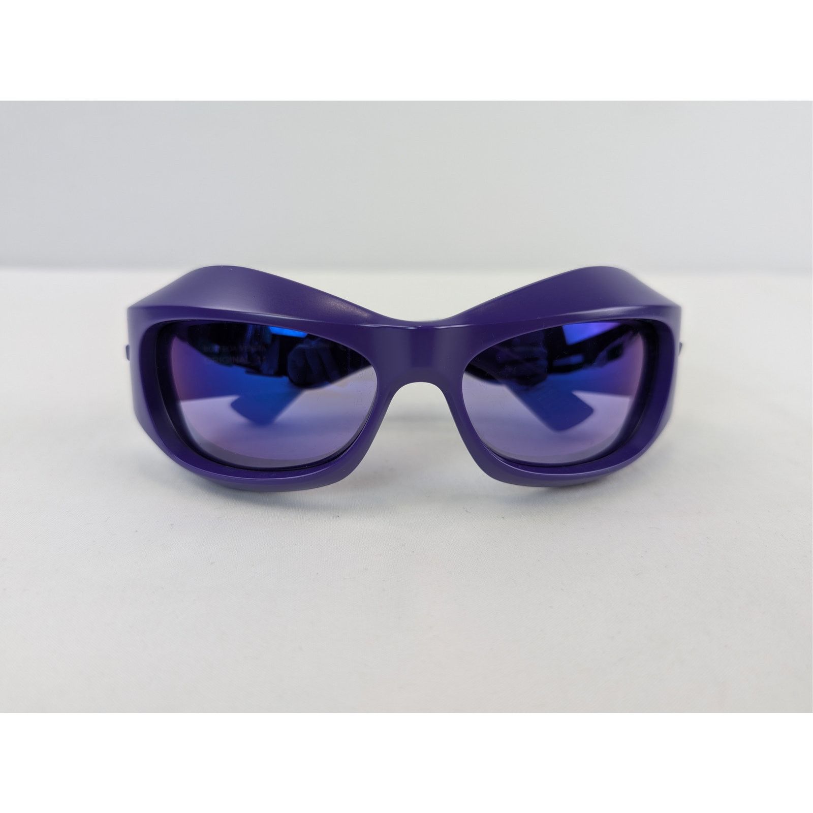 Bottega Veneta o1rshd1 / 555 / Size: OS / Sunglasses in Purple Acetate Size ONE SIZE - 1 Thumbnail