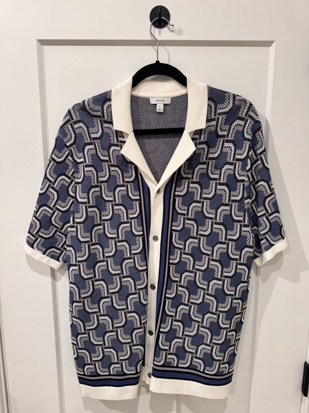 Reiss Lotus Short Sleeved Geo Mesh Cuban Collar Shirt.