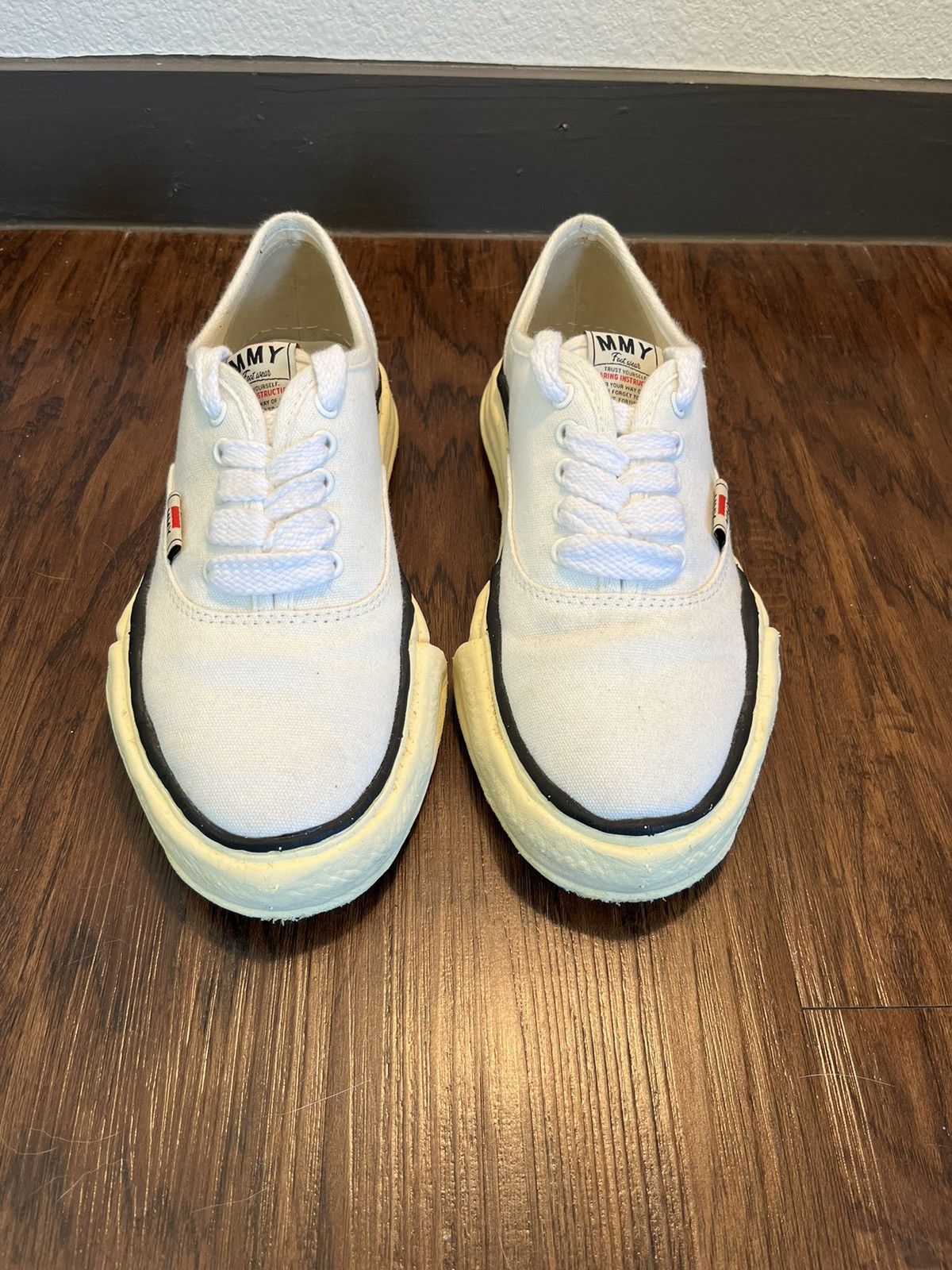 Maison MIHARA YASUHIRO MMY WHITE WITH “AGED” SOLE Size US 9 / EU 42 - 1 Thumbnail