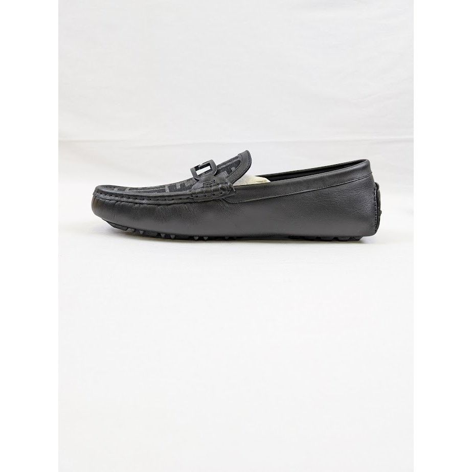 o1rshd1 Fabric Loafers in Nero Menswear
