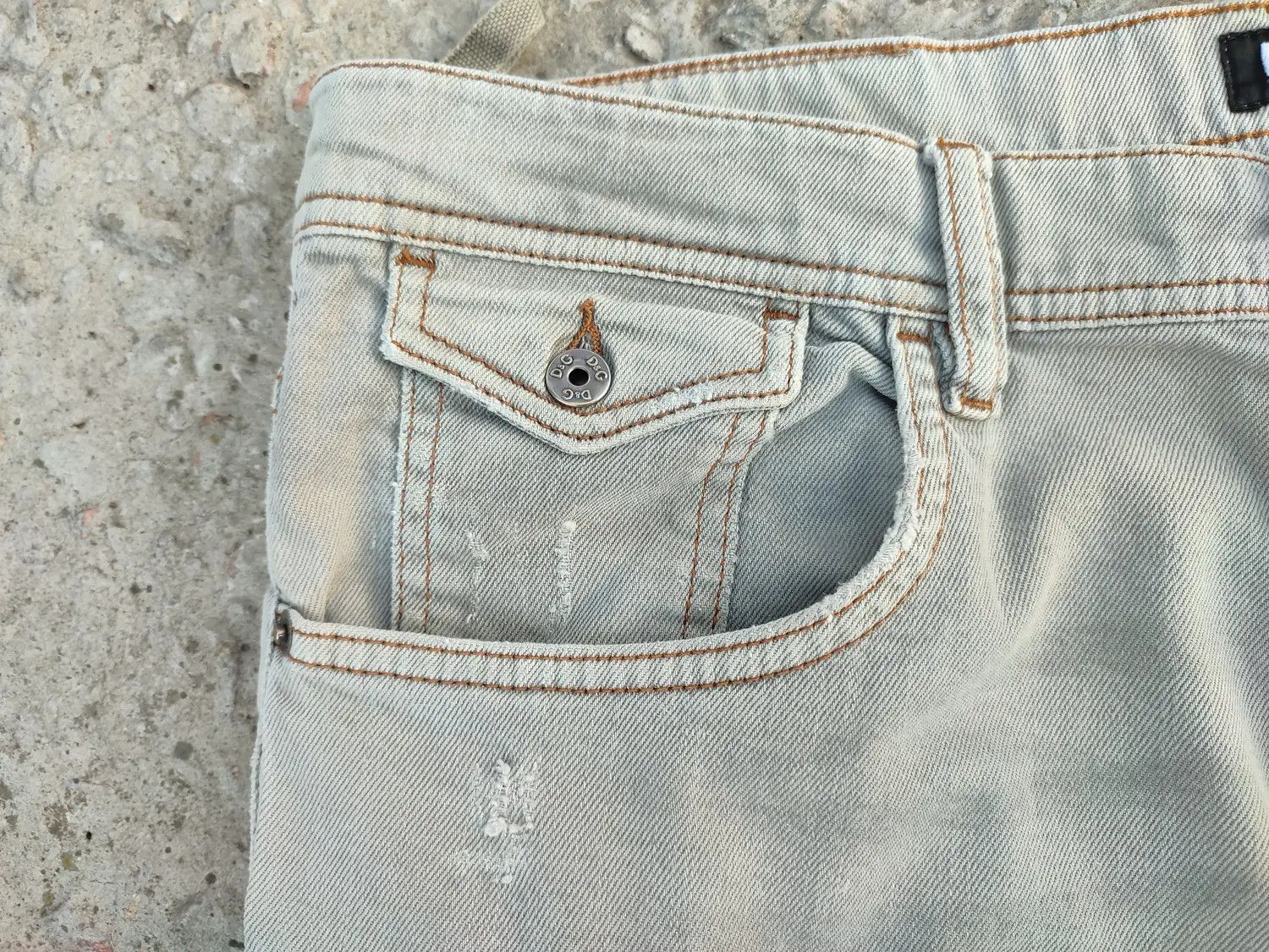 Dolce & Gabbana Dolce & Gabbana distressed grey denim Size US 34 / EU 50 - 16 Thumbnail