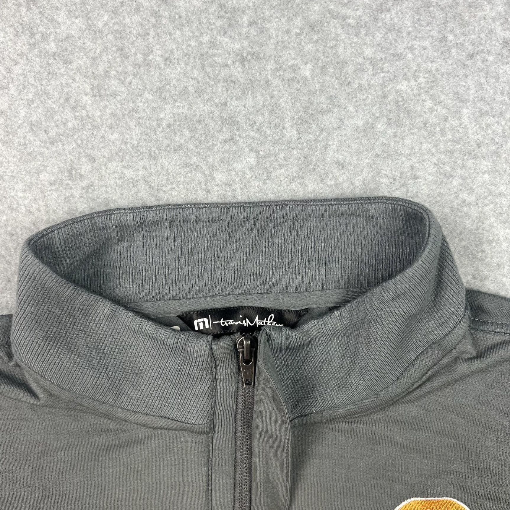 TravisMathew TravisMathew Pullover Mens XL Gray Quarter Zip Logo Embroidered Golf Sweatshirt Business Casual Size US XL / EU 56 / 4 - 6 Thumbnail