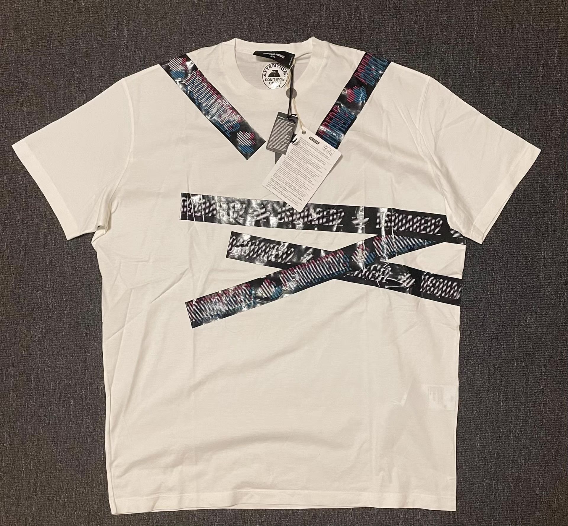 Dsquared2 Brand new Dsquared2 D2 short-sleeve T-shirt Size US XXL / EU 58 / 5 - 1 Thumbnail
