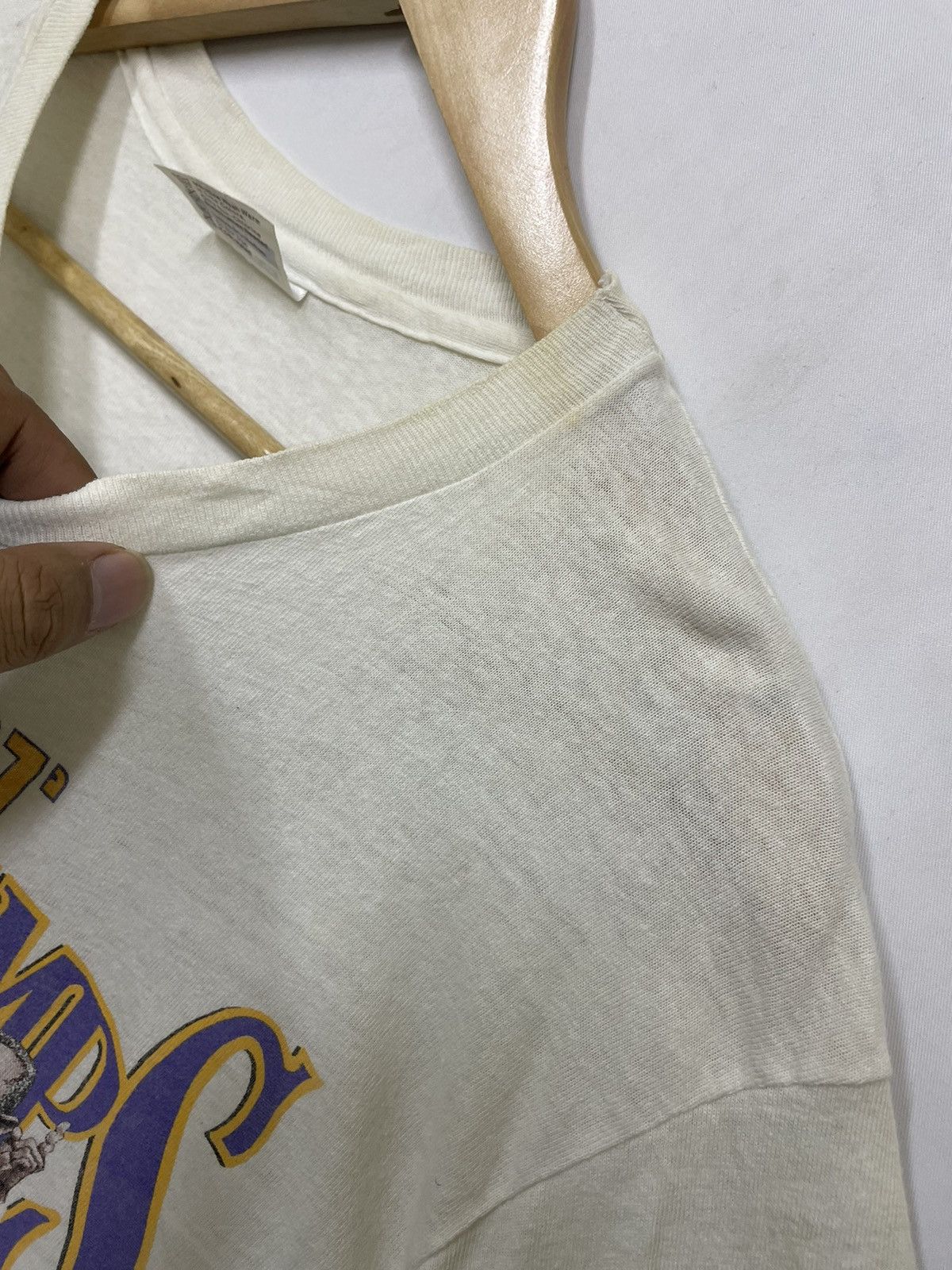 NBA Vintage Official 80s Salem Lakers NBA All Player Signature Size US L / EU 52-54 / 3 - 9 Thumbnail