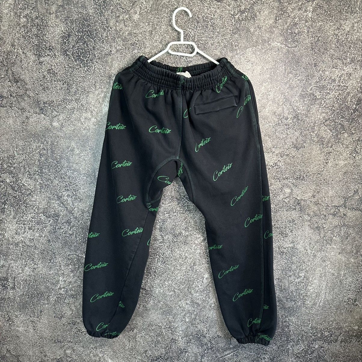 Corteiz Vintage Corteiz Monogram Sweatpants Size US 30 / EU 46 - 11 Thumbnail