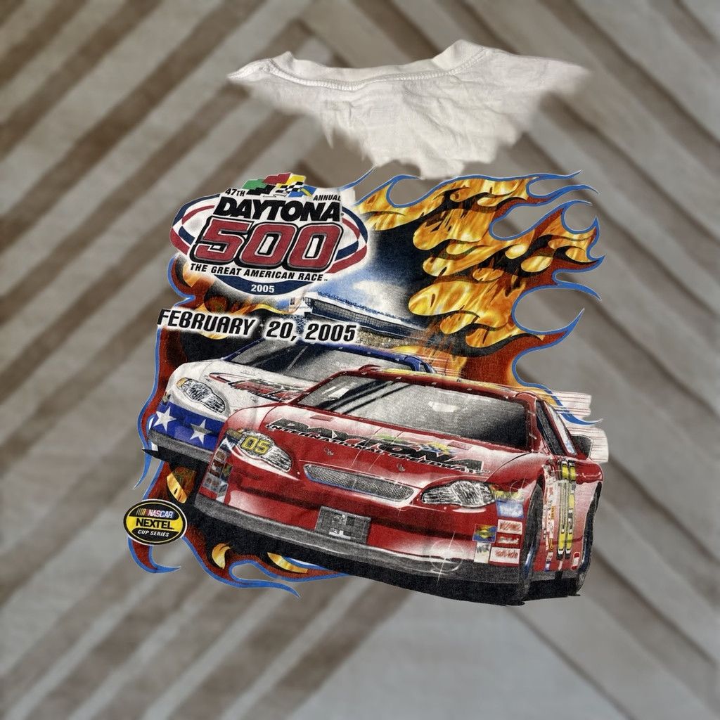 Gildan VINTAGE Daytona 500 T-shirt White Cotton Double-Sided NASCAR AOP Size L Adult Mens Men 2005 500 Gildan Size US L / EU 52-54 / 3 - 1 Thumbnail