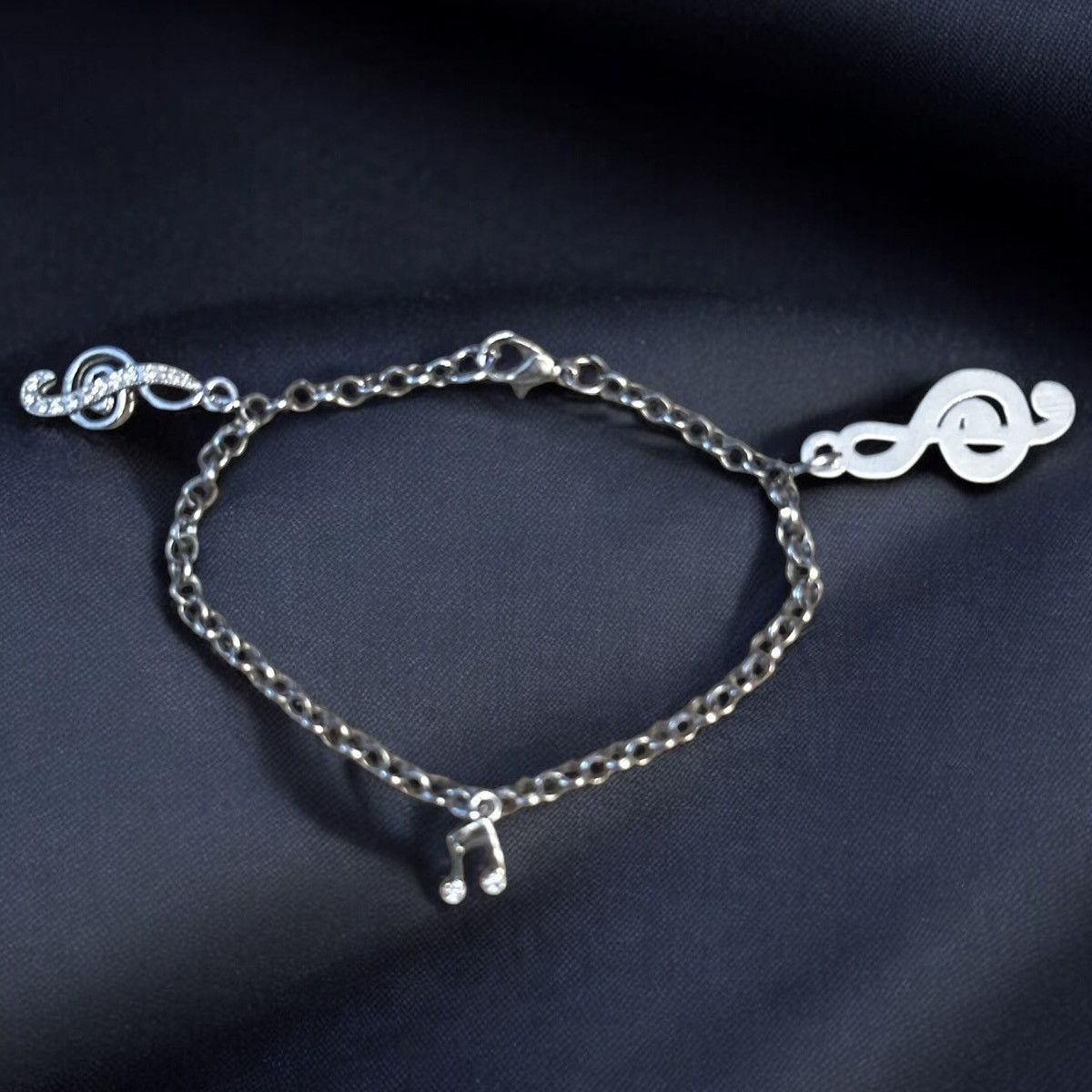 Other Silver tone musical notes charm bracelet Size ONE SIZE - 1 Thumbnail