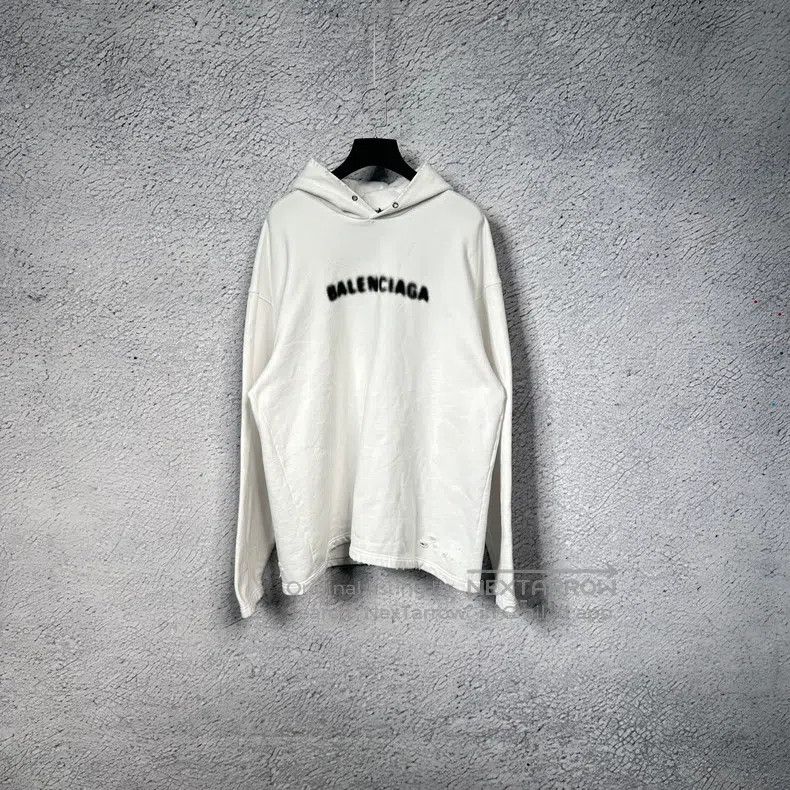 Balenciaga Balenciaga White blurred mosaic sweater Size US XS / EU 42 / 0 - 1 Thumbnail