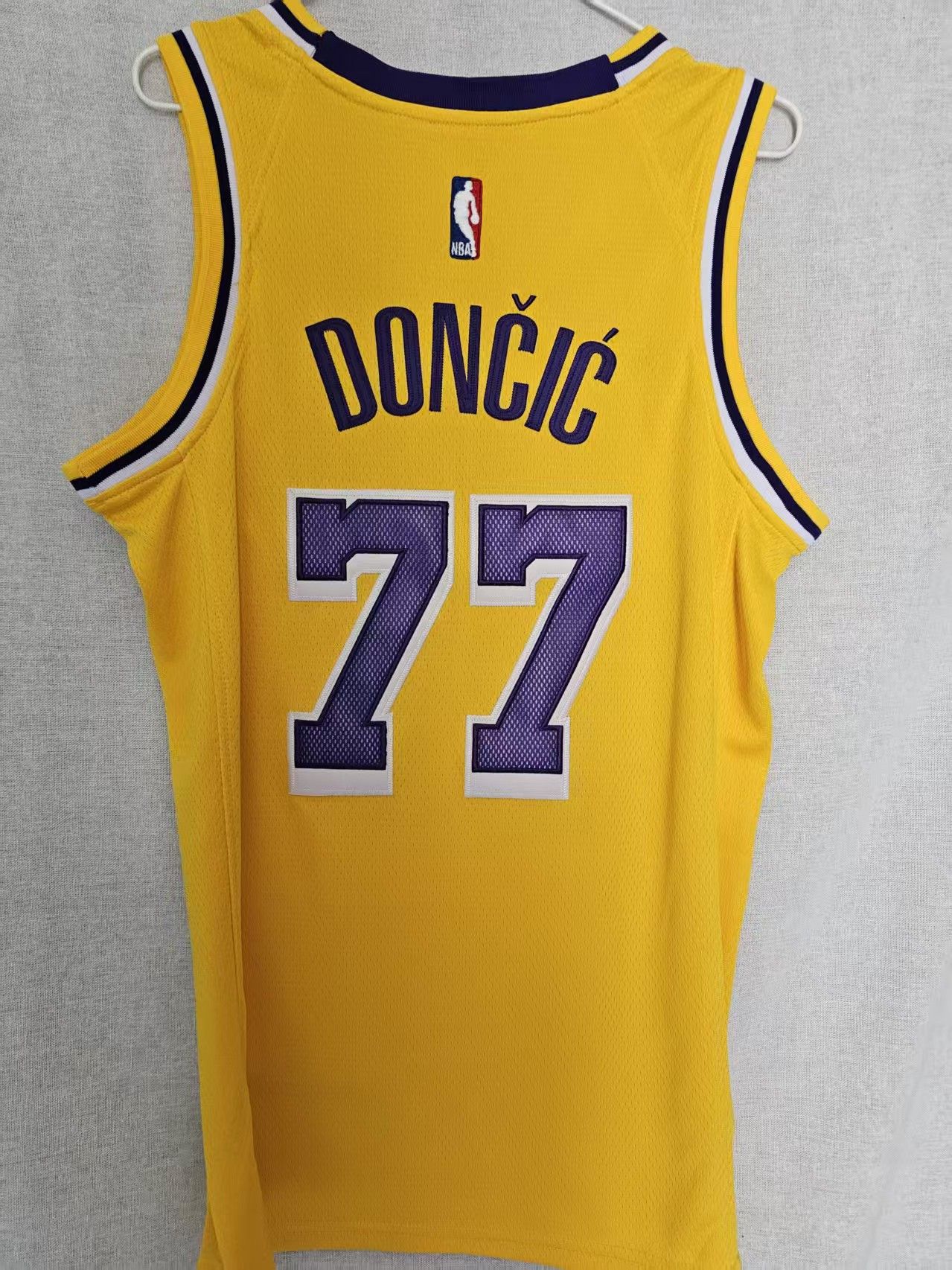 NBA Lakers #77 Luka Dončić Jersey XL Size US XL / EU 56 / 4 - 1 Thumbnail