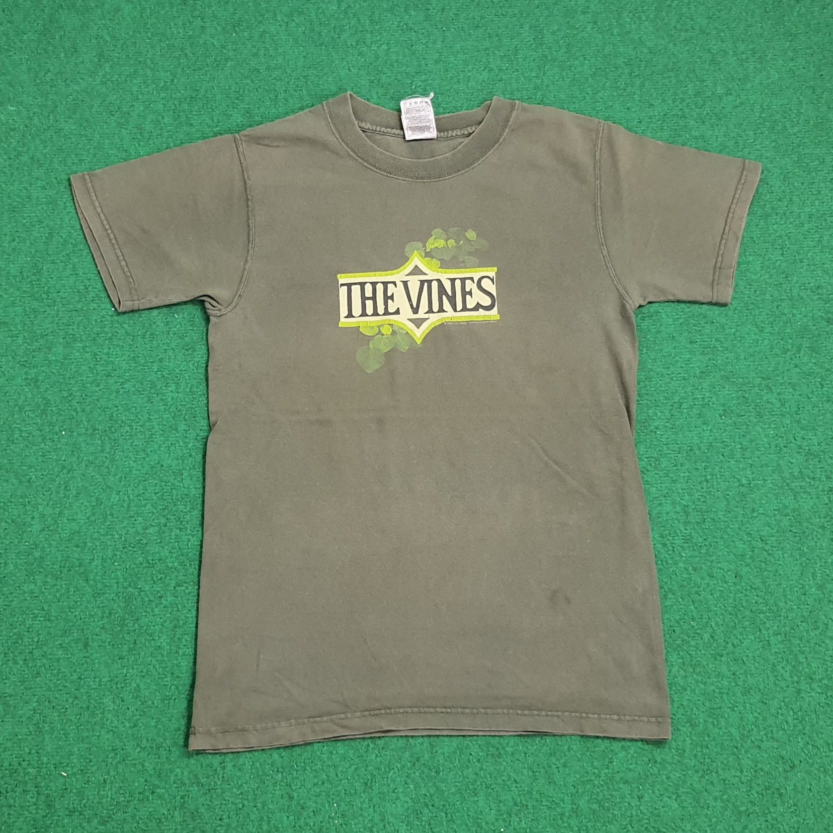 Band Tees The Vines Rock Band Tour Tshirt Size US S / EU 44-46 / 1 - 1 Thumbnail