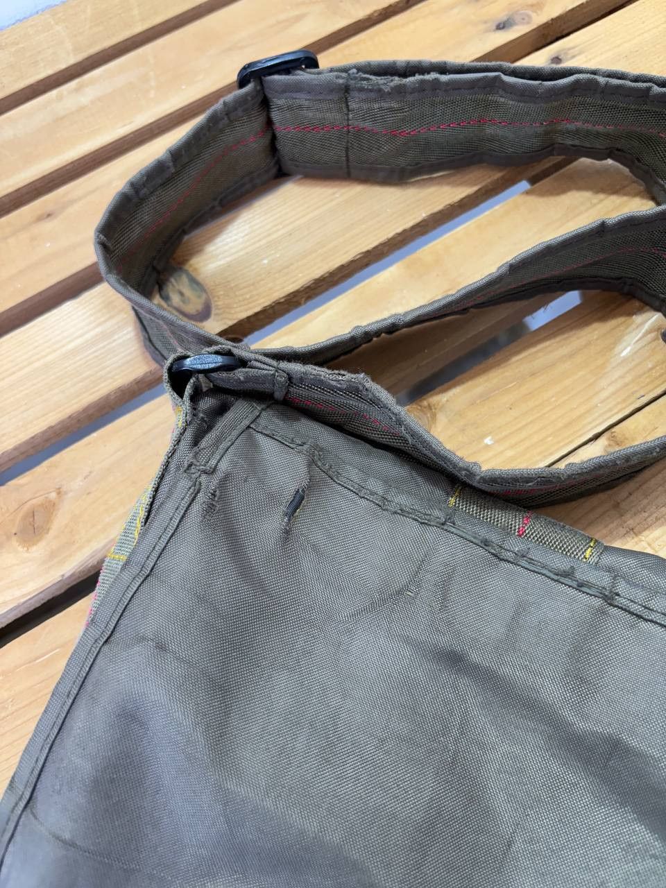 Japanese Brand Vintage Diesel style Y2K Avant Garde Distressed sling Bag Size ONE SIZE - 9 Thumbnail