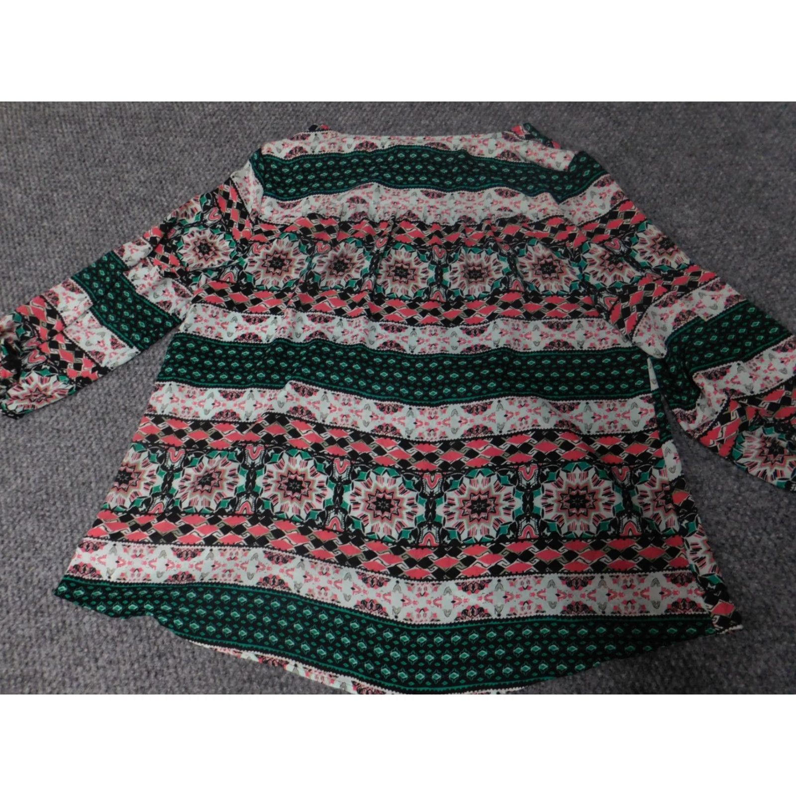 Vintage New Directions Blouse PM Petites Green Crew Neck Long Sleeve Polyester Rayon Blouse Womens Casual Shirt Size M / US 6-8 / IT 42-44 - 7 Thumbnail