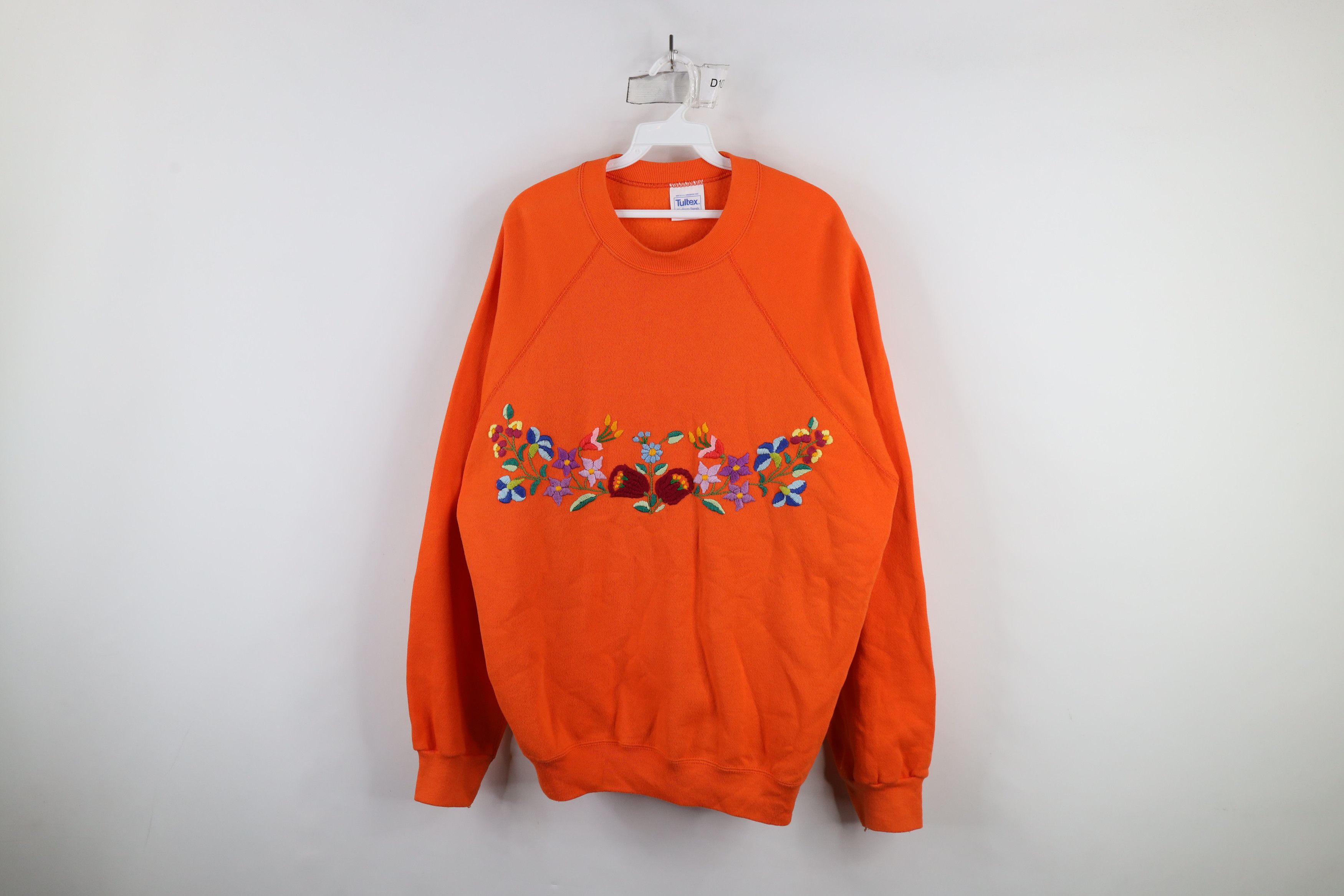 Vintage Vintage 90s Streetwear Embroidered Flower Sweatshirt USA Size XL / US 12-14 / IT 48-50 - 1 Thumbnail