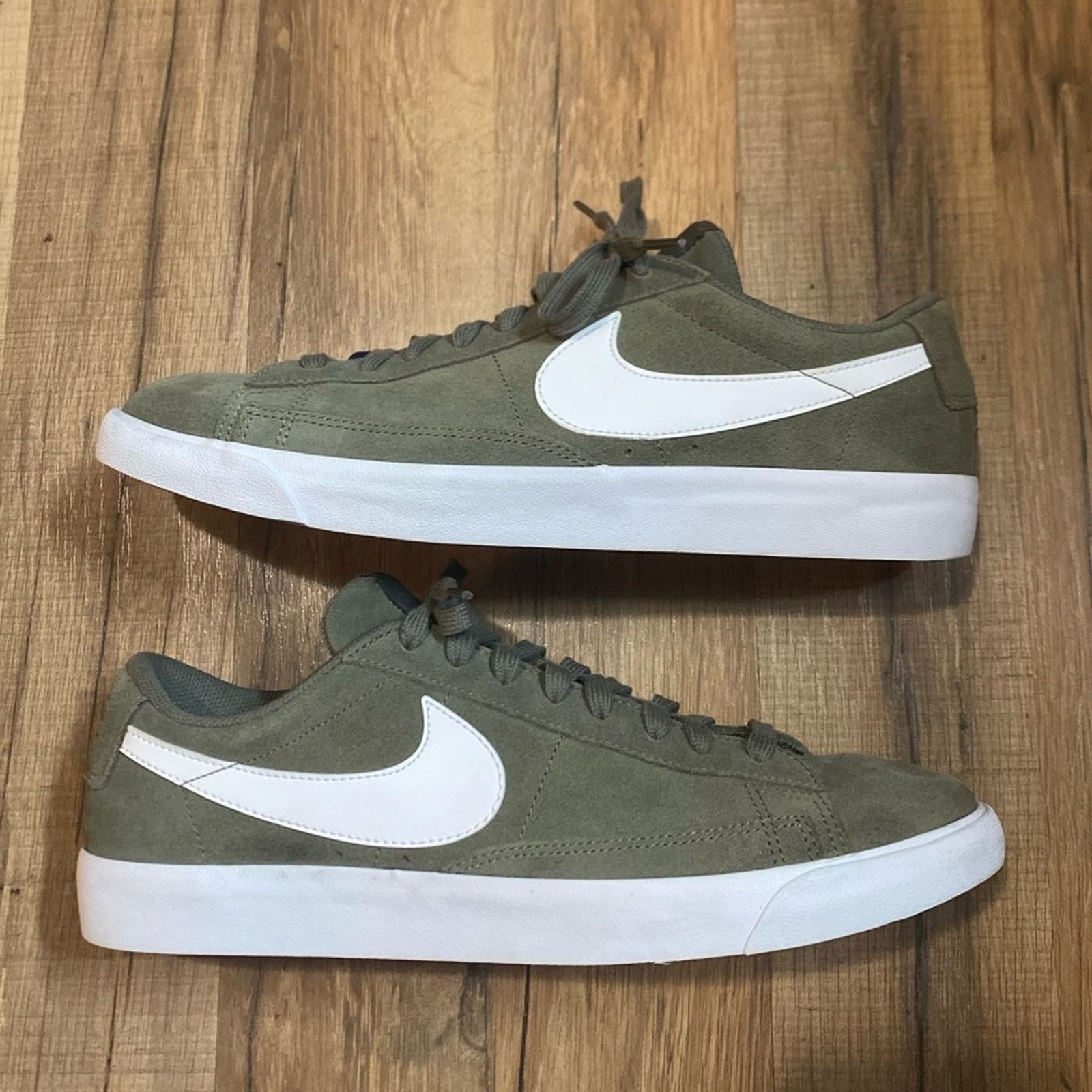 Nike 2017 Nike Blazer Low Medium Olive Green Size US 10 / EU 43 - 1 Thumbnail