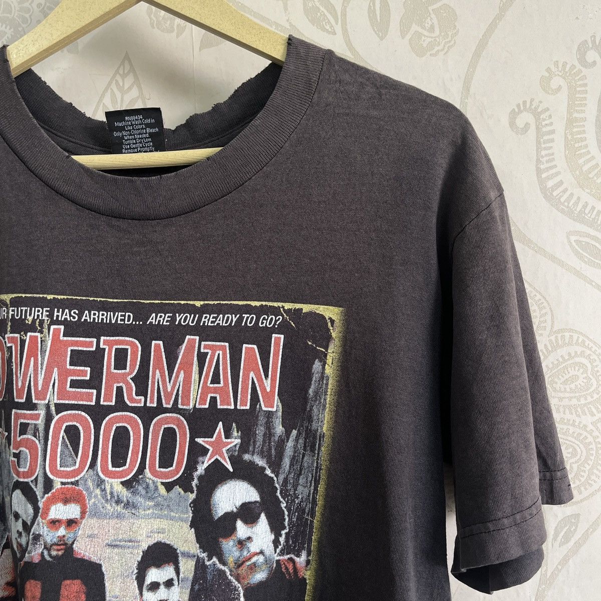 Band Tees × Vintage Distressed Faded Black Powerman 5000 TShirt Copyright 1999 Size US M / EU 48-50 / 2 - 9 Thumbnail