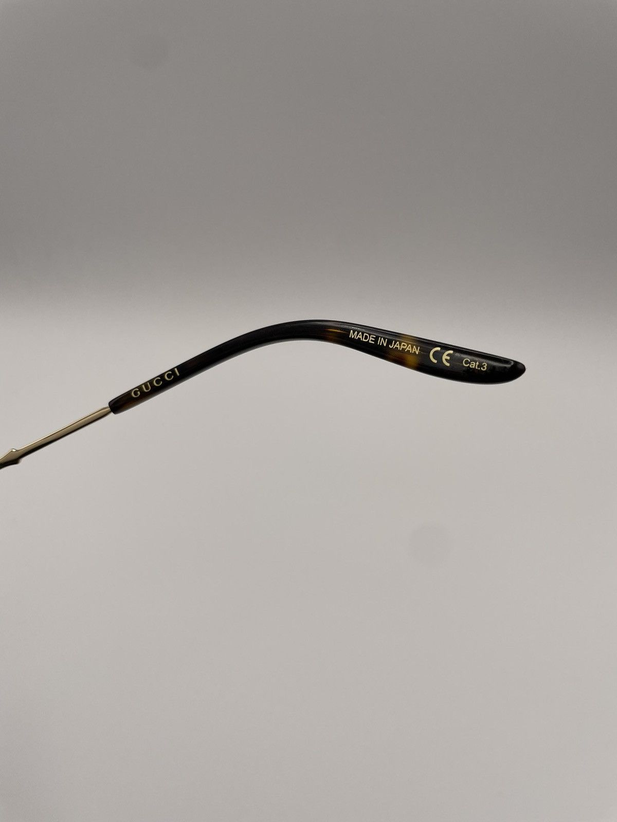 Gucci Gucci Gold Circular Sunglasses Size ONE SIZE - 7 Thumbnail