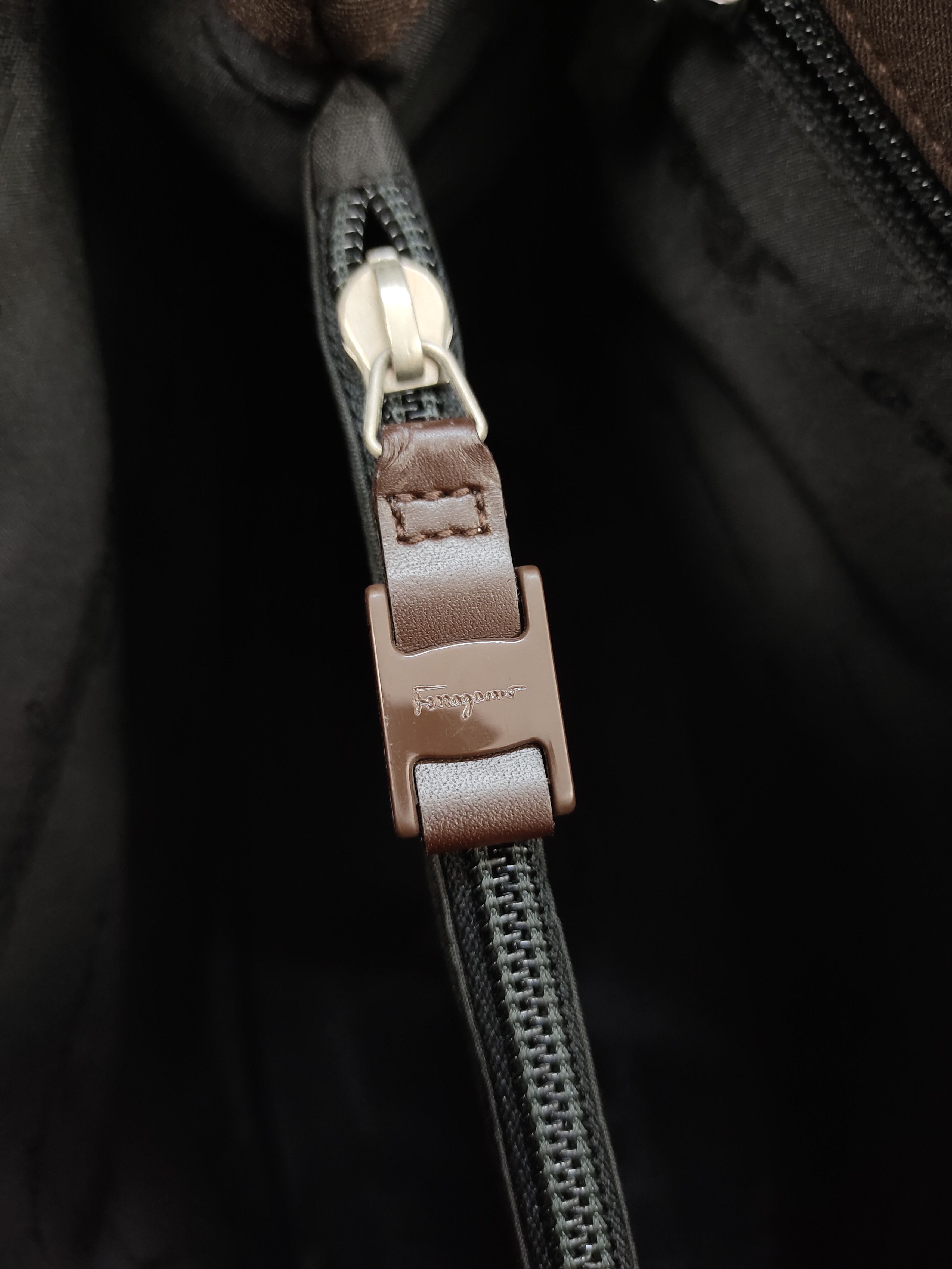 Salvatore Ferragamo Vintage Salvatore Ferragamo Italy Chain Shoulder Bag Size ONE SIZE - 19 Thumbnail