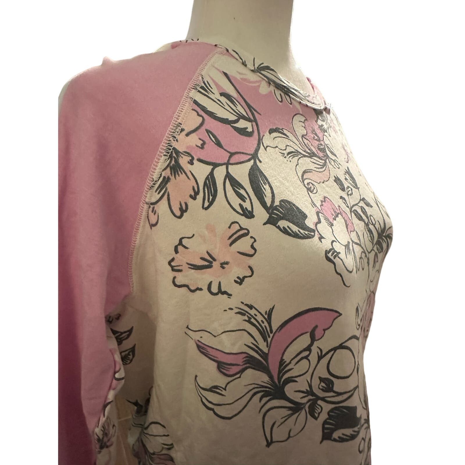 Sundry Sundry Floral Long Sleeve Crop Top Size Small, NWT Size S / US 4 / IT 40 - 2 Thumbnail