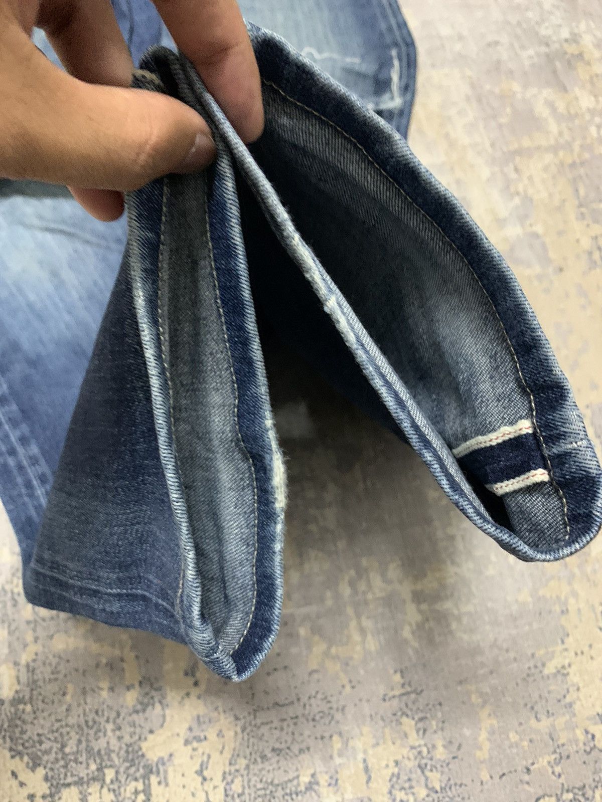 Japanese Brand Distressed Uniqlo Selvedge Undercover Style Jeans 34x31 Size US 35 - 10 Thumbnail