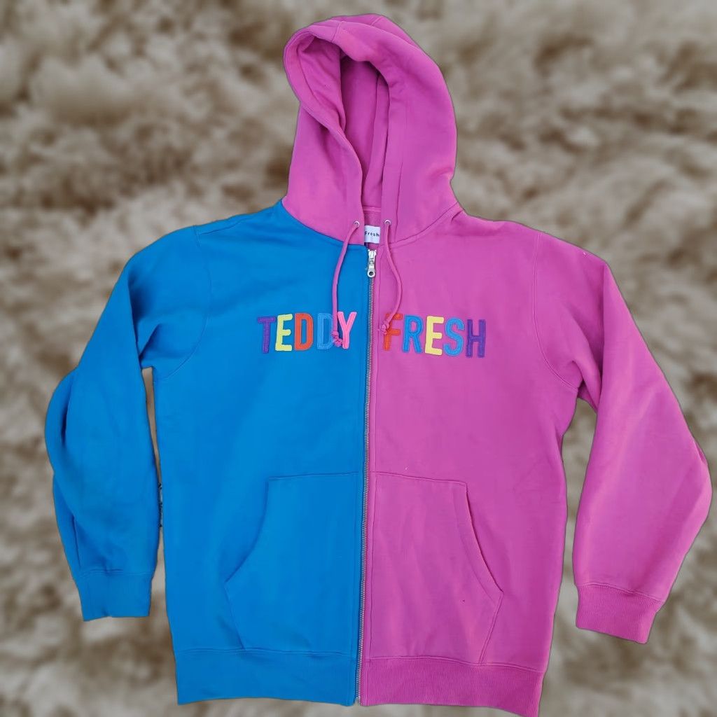 Teddy Fresh Embroidered Patch Logo Color Block Hoodie Sweatshirt - Large Mens Hoodie Color Block Embroidered Logo 90s Hipster Designer Colorful