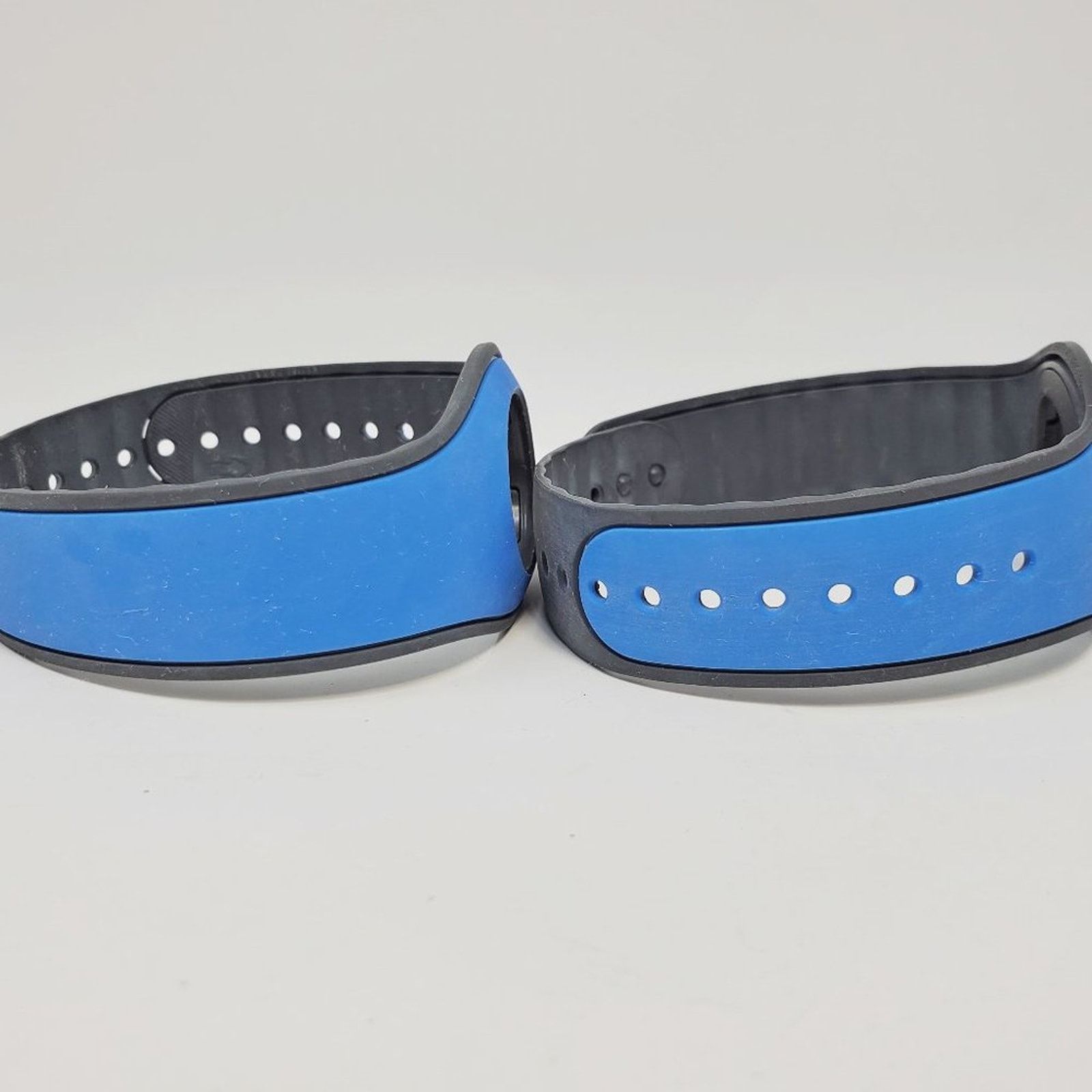 Disney Disney Blue Pair of MagicBands Great for Couples Size ONE SIZE - 6 Thumbnail