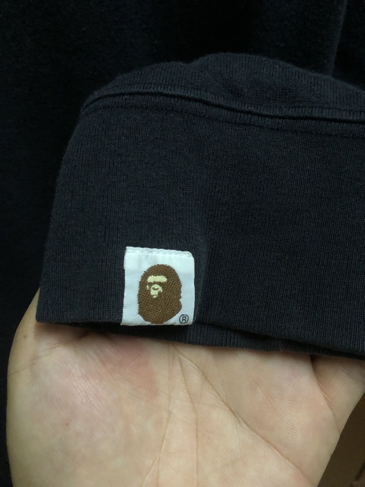 Bape OG Vintage 2000 BAPE Spell Out Logo Cracked Style L/S Shirts Size US L / EU 52-54 / 3 - 5 Thumbnail