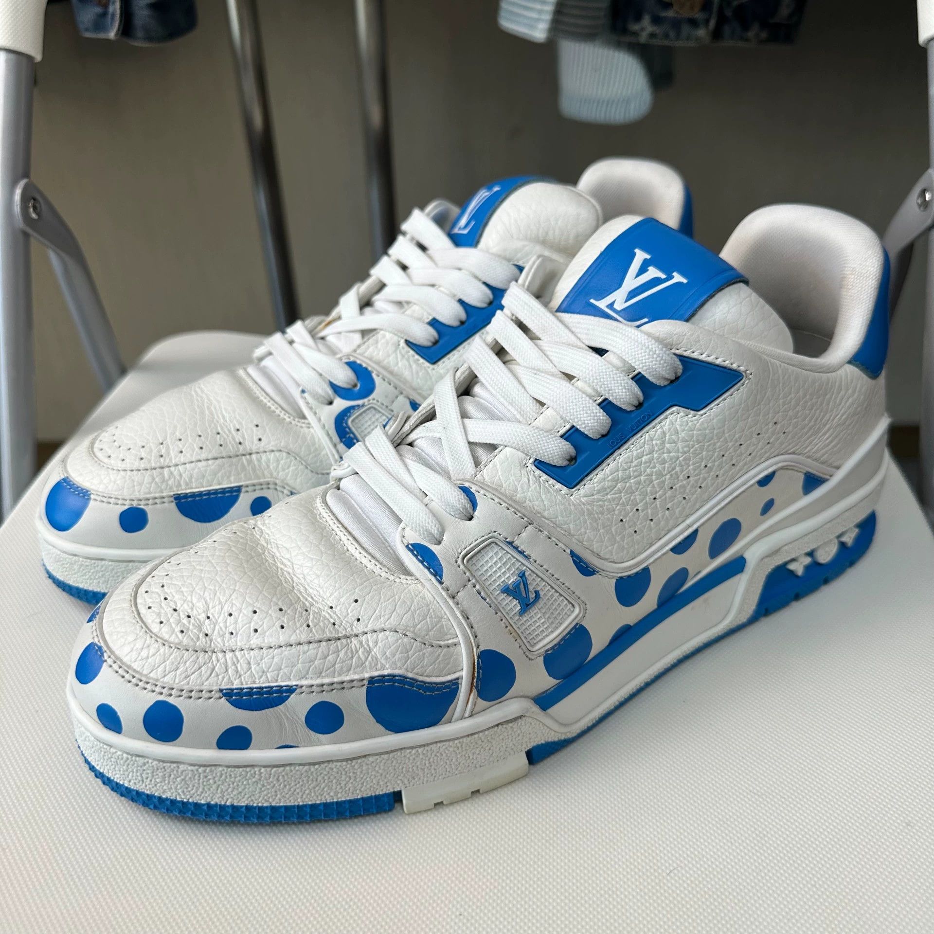 Louis Vuitton Yayoi Kusama x Louis Vuitton Trainer White & Blue 42.5 Size US 9.5 / EU 42-43 - 1 Thumbnail