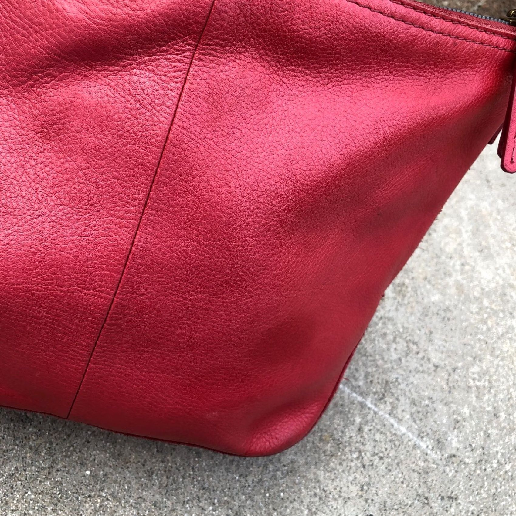 Vintage AMERICAN LEATHER COMPANY Crossbody Purse Women's Red Zipper Bag - Medium Leather Crossbody Bag For Travel Size ONE SIZE - 5 Thumbnail