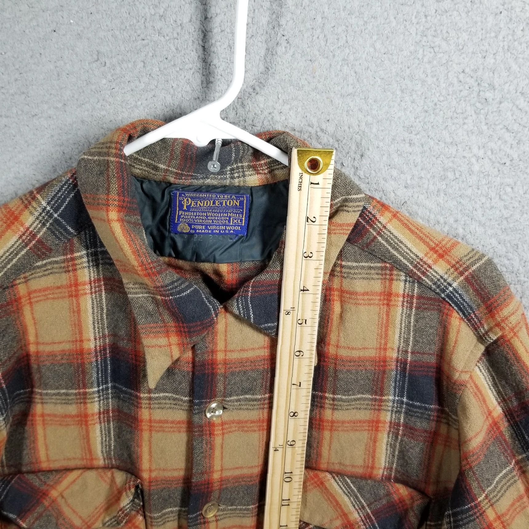 Pendleton VINTAGE Pendleton Shirt Mens XL Beige Plaid Wool Flannel Lined Board USA Size US XL / EU 56 / 4 - 4 Thumbnail