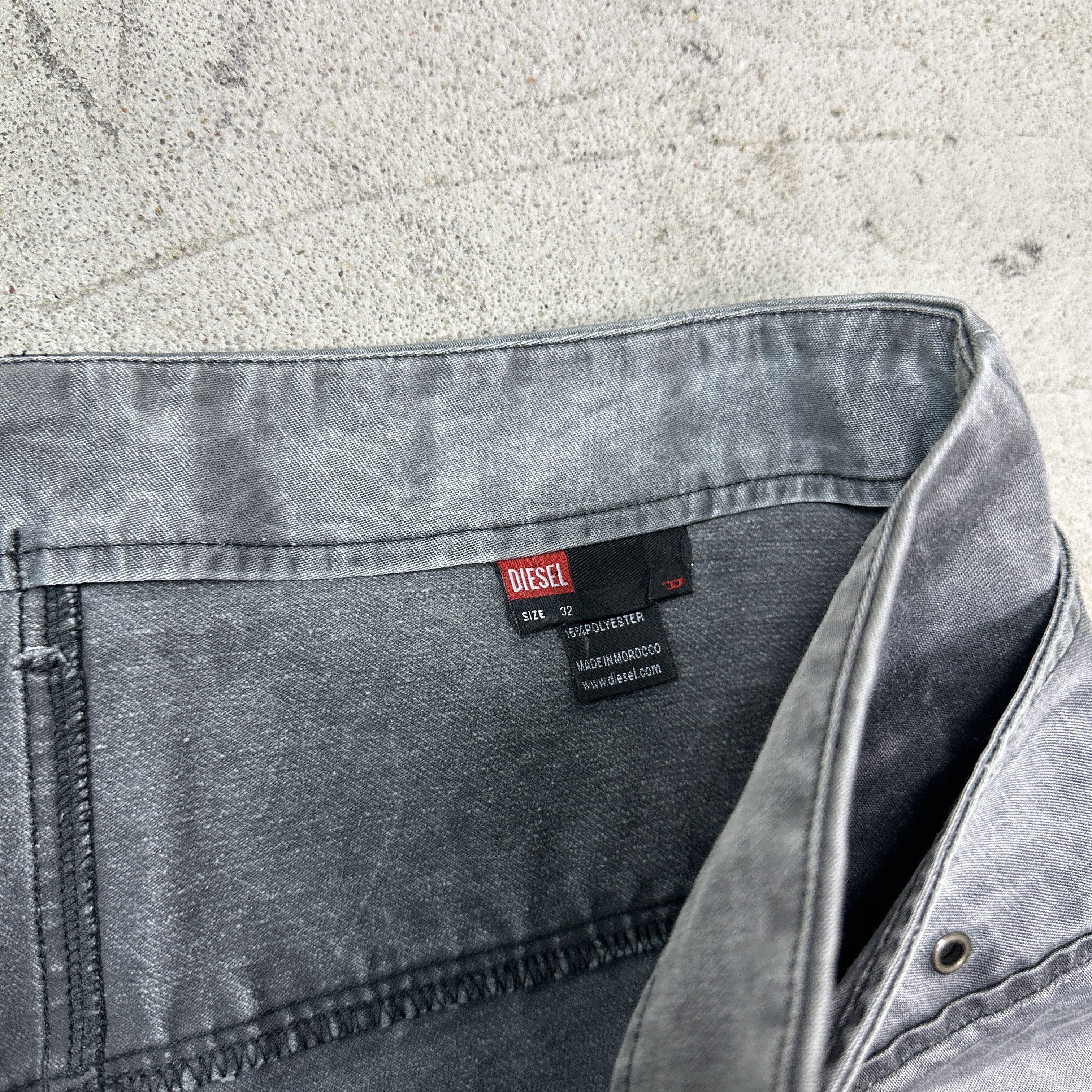 Diesel Vintage Avant Garde Grunge Diesel Mini Belt Skirt 00s Size 26" / US 2 / IT 38 - 3 Thumbnail