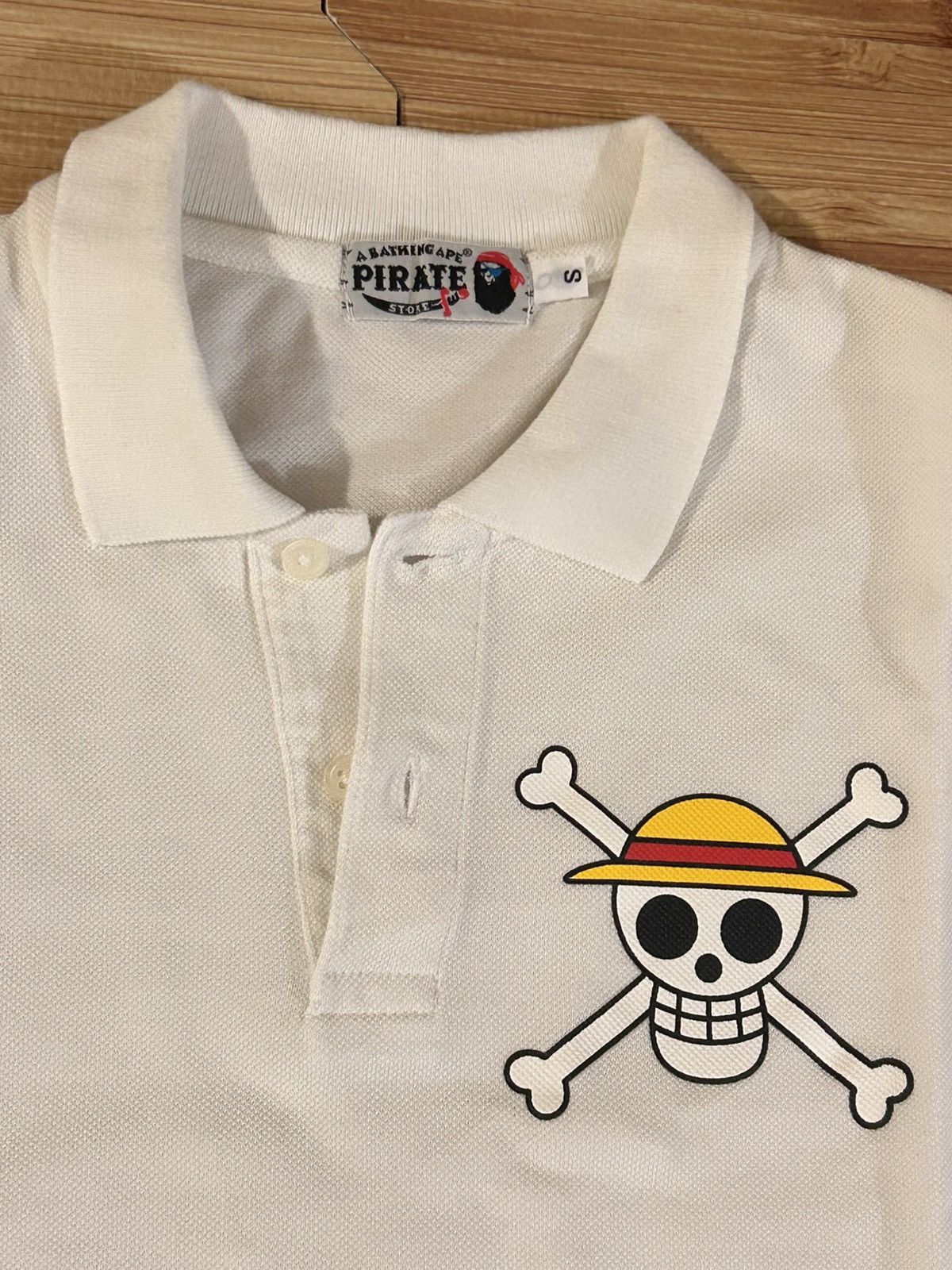 Bape × One Piece Rare 2000s bape x one piece skull polo S Size US S / EU 44-46 / 1 - 3 Thumbnail