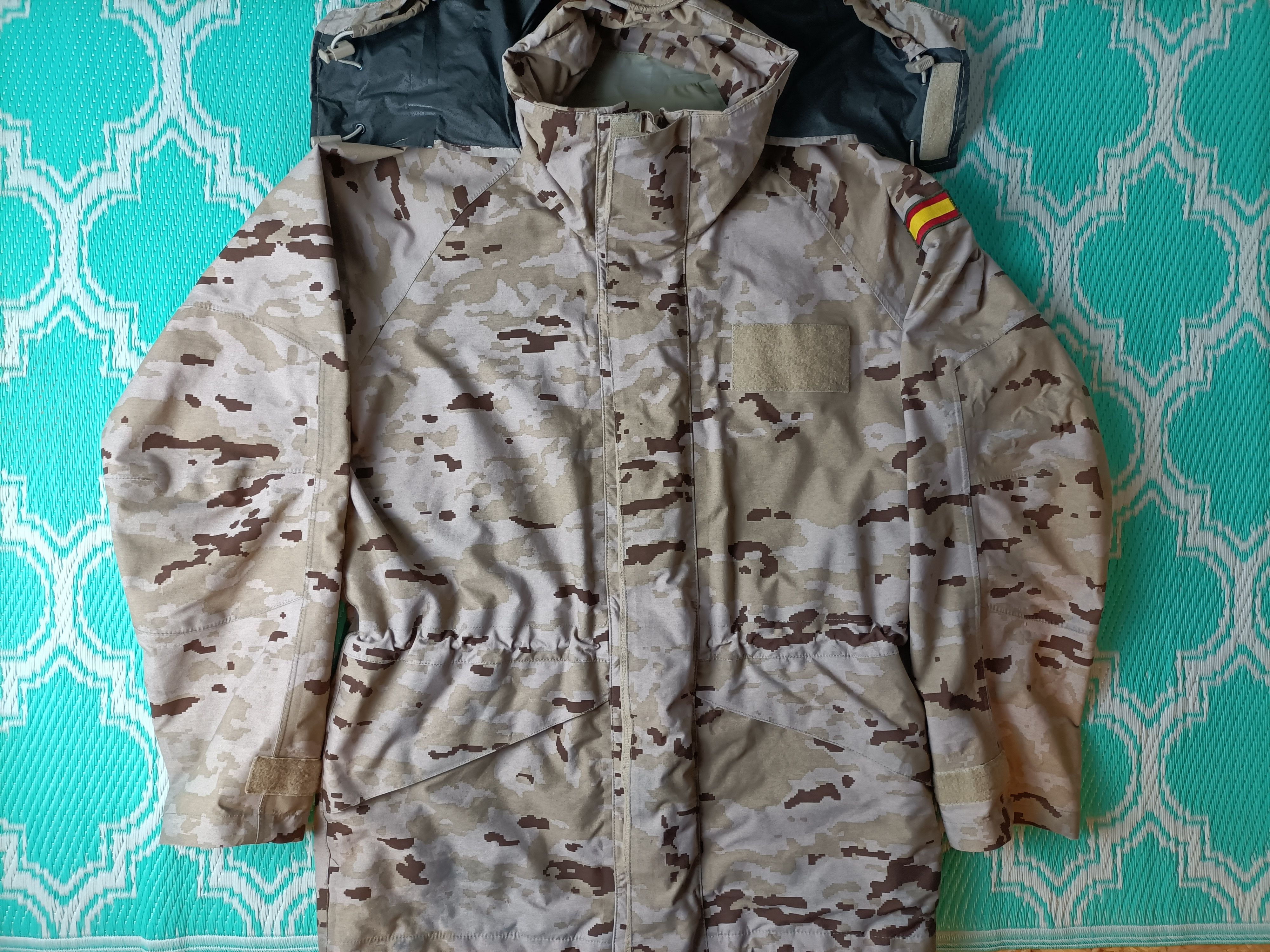 Other Genuine Spanish Army Grassi Parka GORE-TEX Size US L / EU 52-54 / 3 - 4 Thumbnail