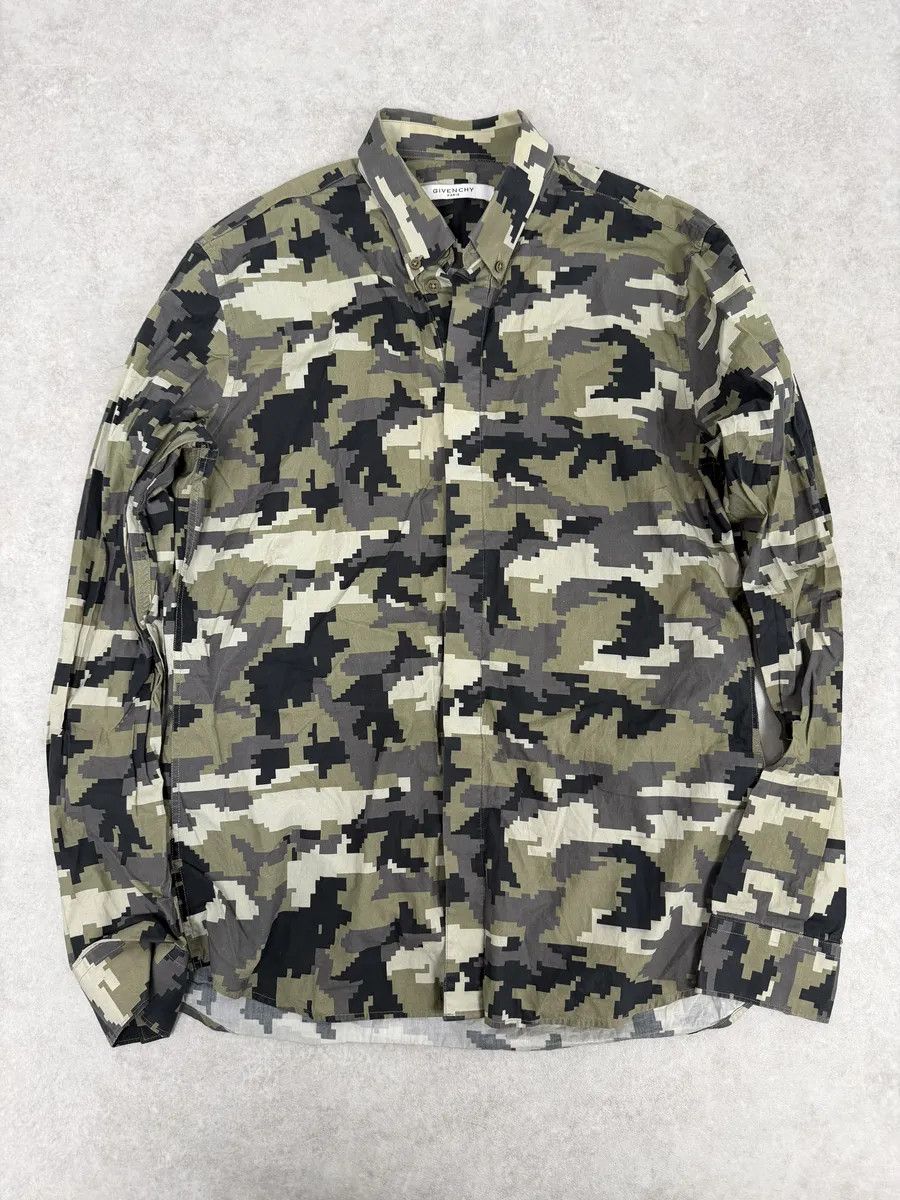 Givenchy AW2015 Givenchy Camo Green Shirt by Riccardo Tisci Size US S / EU 44-46 / 1 - 5 Thumbnail