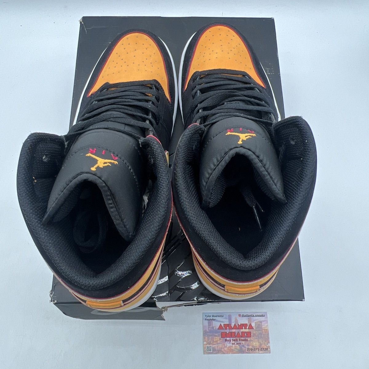 Jordan Brand Air Jordan 1 mid vivid orange Size US 12 / EU 45 - 7 Thumbnail