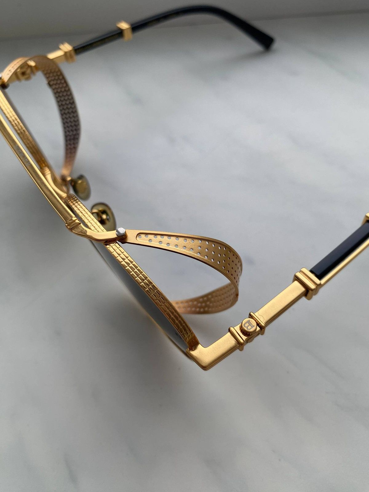 Balmain Vintage Balmain Brigade I Black / Gold Sunglasses Size ONE SIZE - 10 Thumbnail