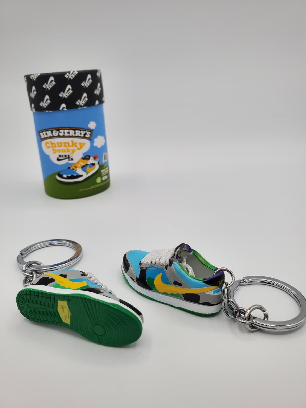 Nike Nike SB Dunk Low “Chunky Dunky” Mini Sneaker Keychains Size ONE SIZE - 4 Thumbnail