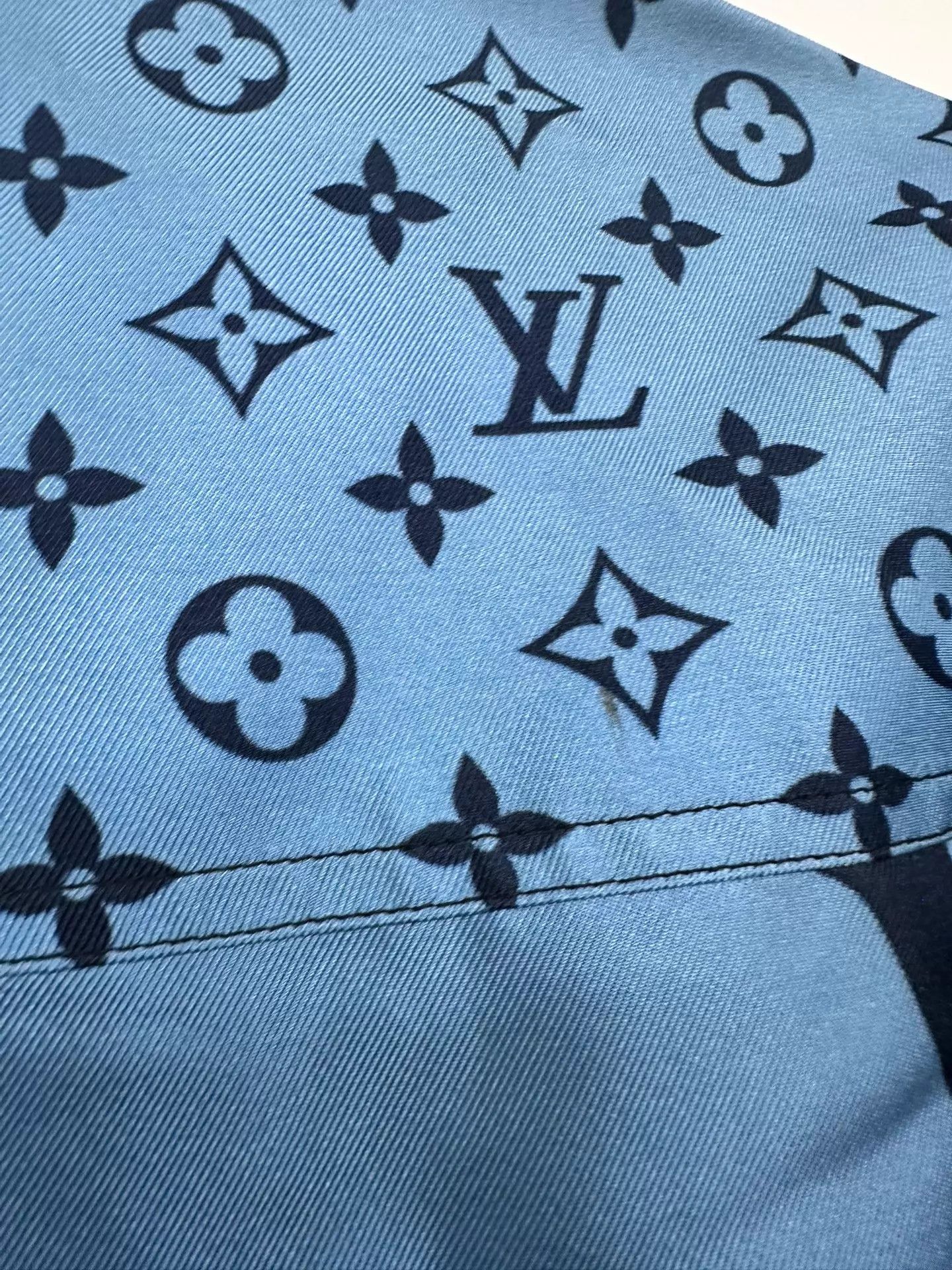 Louis Vuitton Louis Vuitton All Over Print Shirt 36 Size XS / US 0-2 / IT 36-38 - 3 Thumbnail