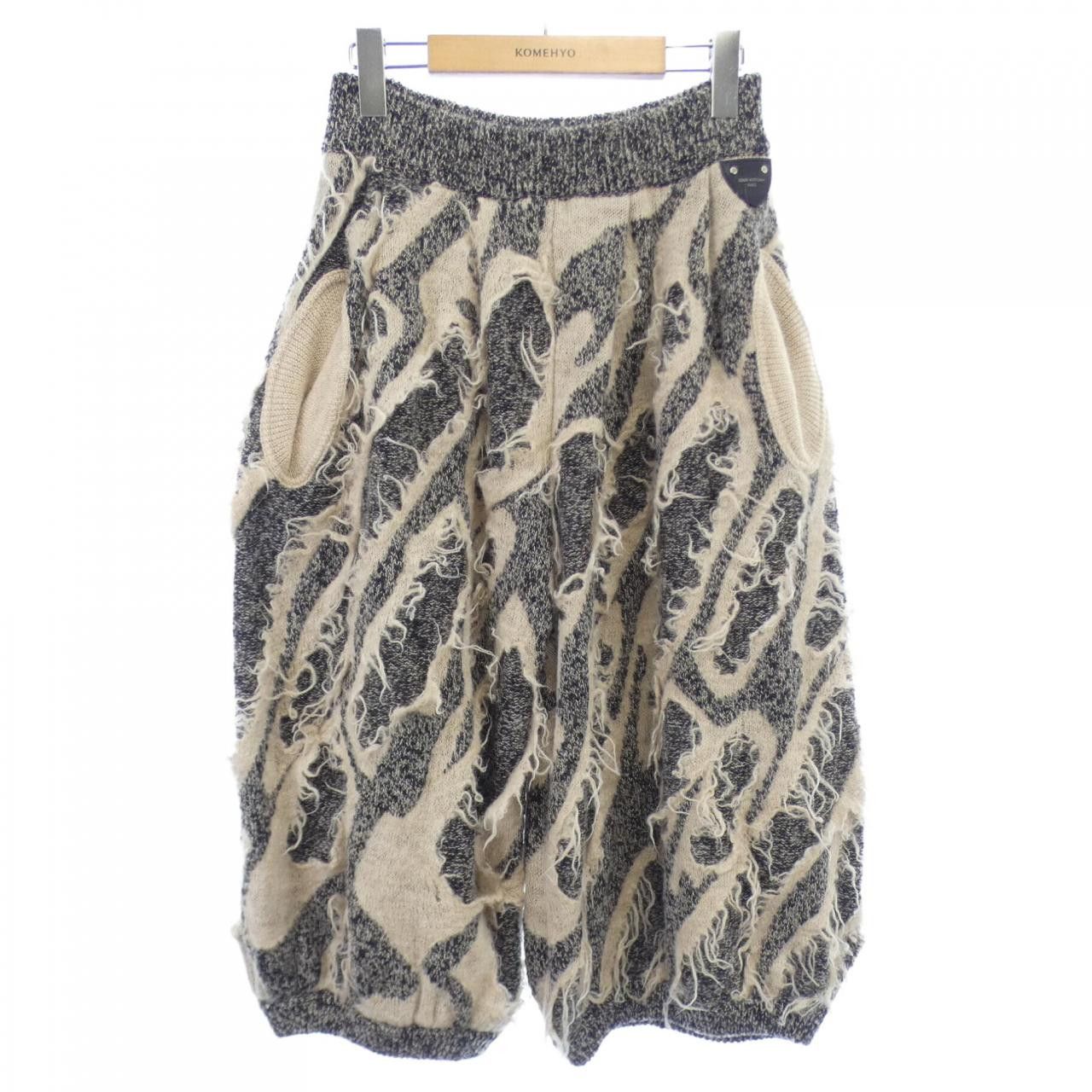 Louis Vuitton Louis Vuitton Louis Vuitton FOKP99VZ9 Pants Others Pants FOKP99VZ9 DUTY FREE for USA Size ONE SIZE - 1 Thumbnail