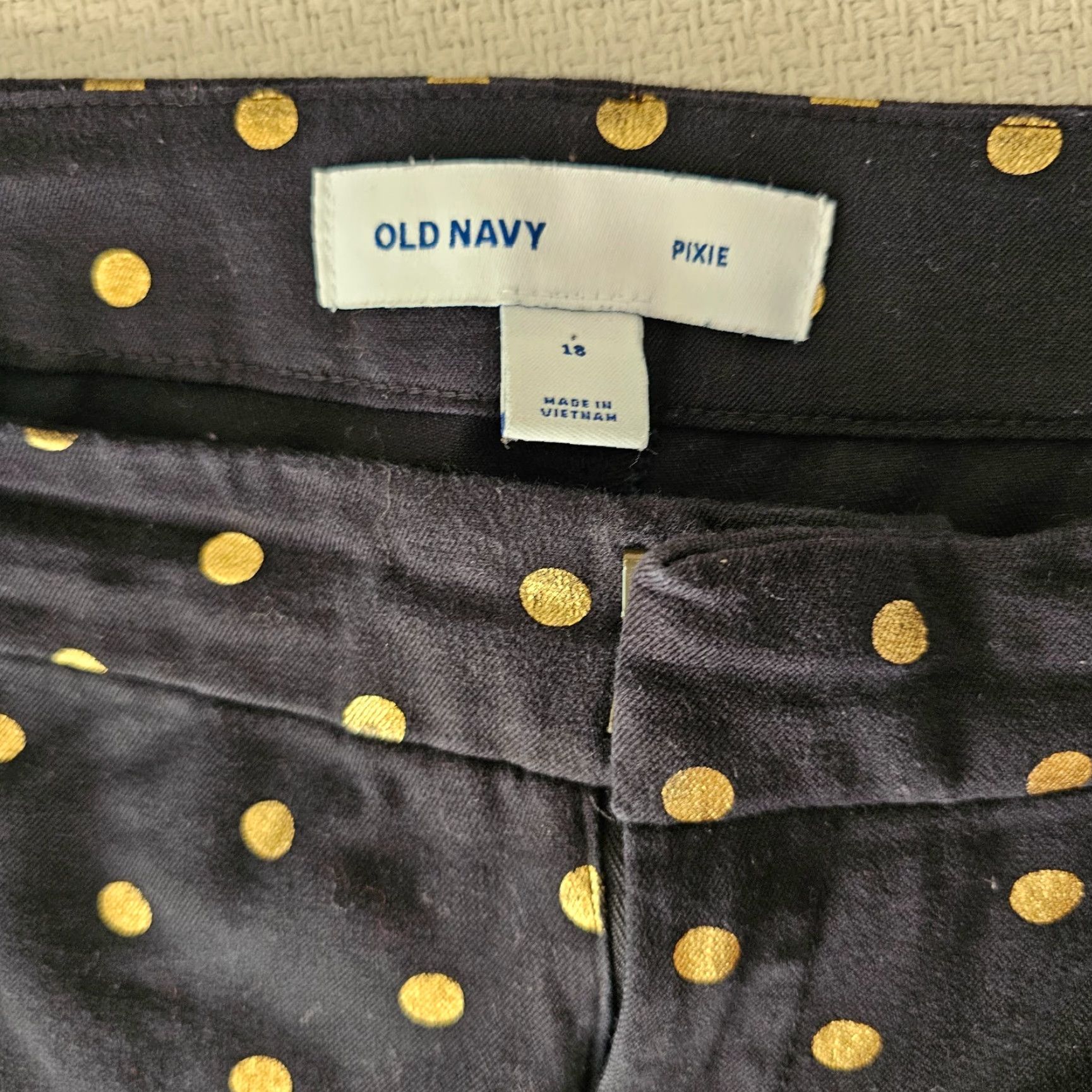 Old Navy Old Navy Pants Cropped Poly Cotton Blend Black Polka Dot High Rise 18 Womens Straight Leg Knit Stretch Regular Size 18 Size 40" / US 18 - 3 Thumbnail